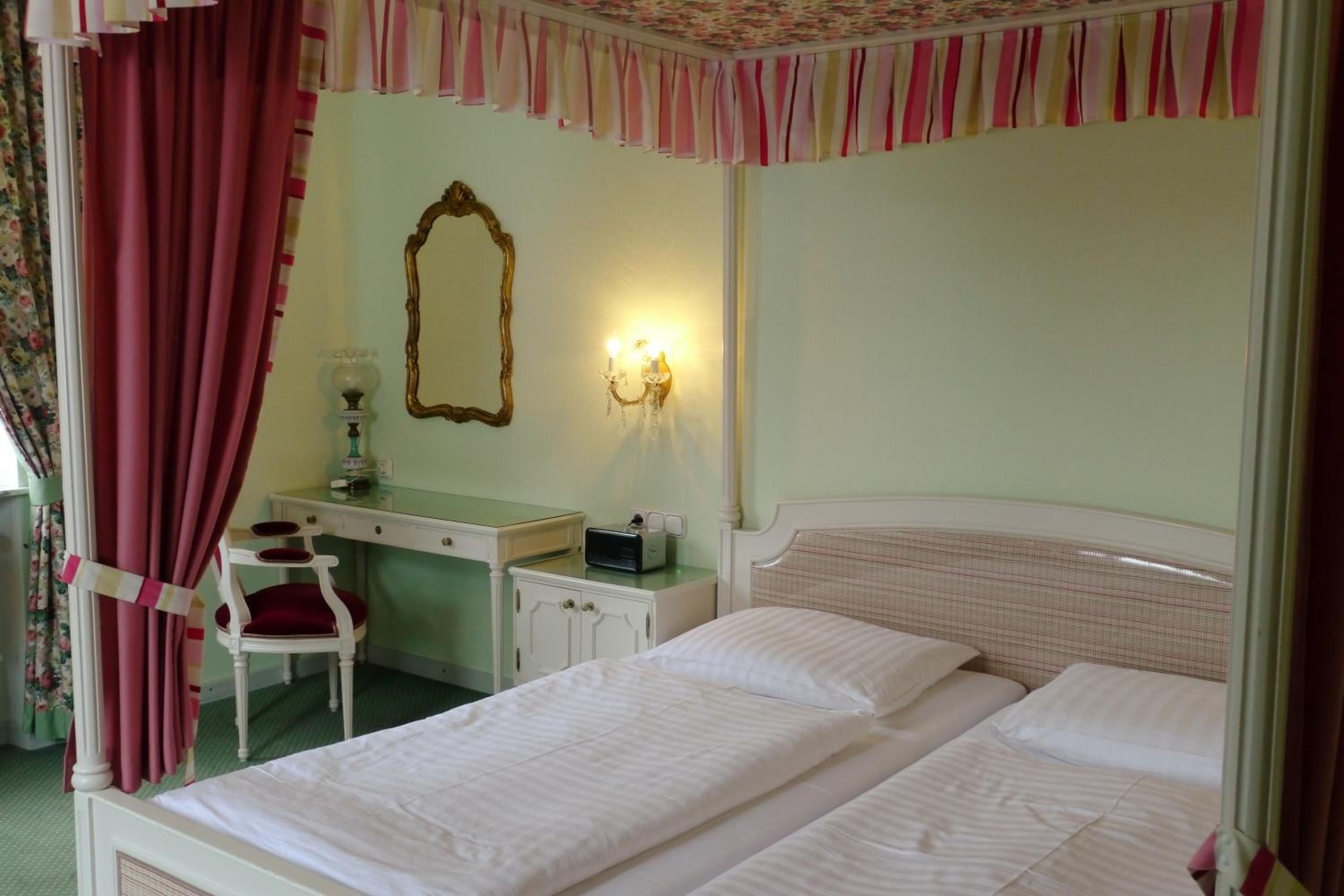 Double Room - Photo 23