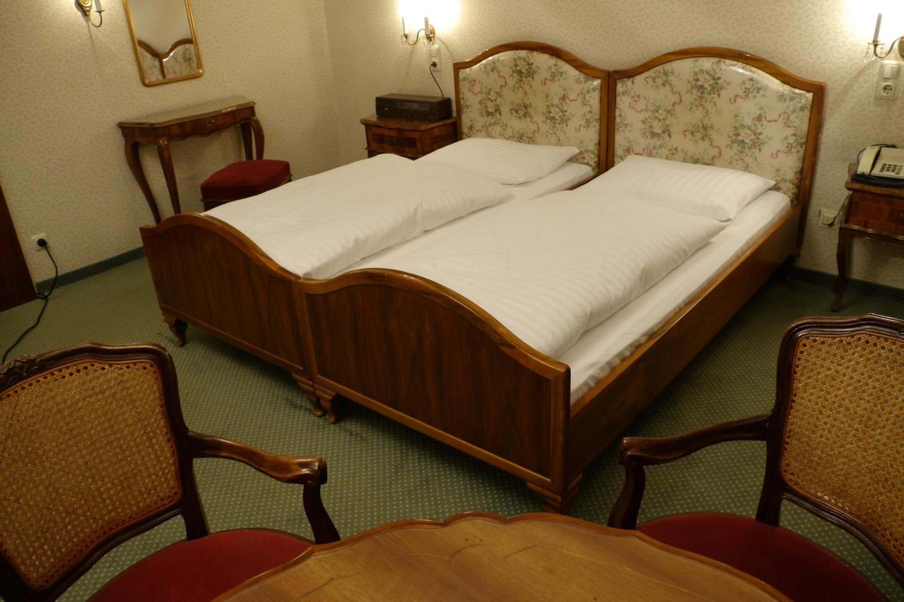 Double Room - Photo 25