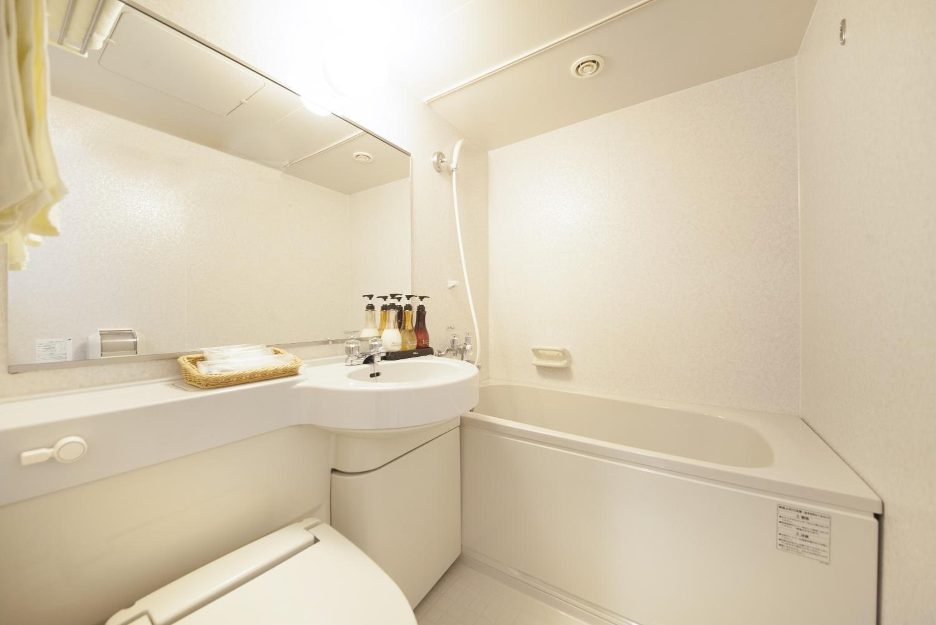Single Room - Non-Smoking photo 2