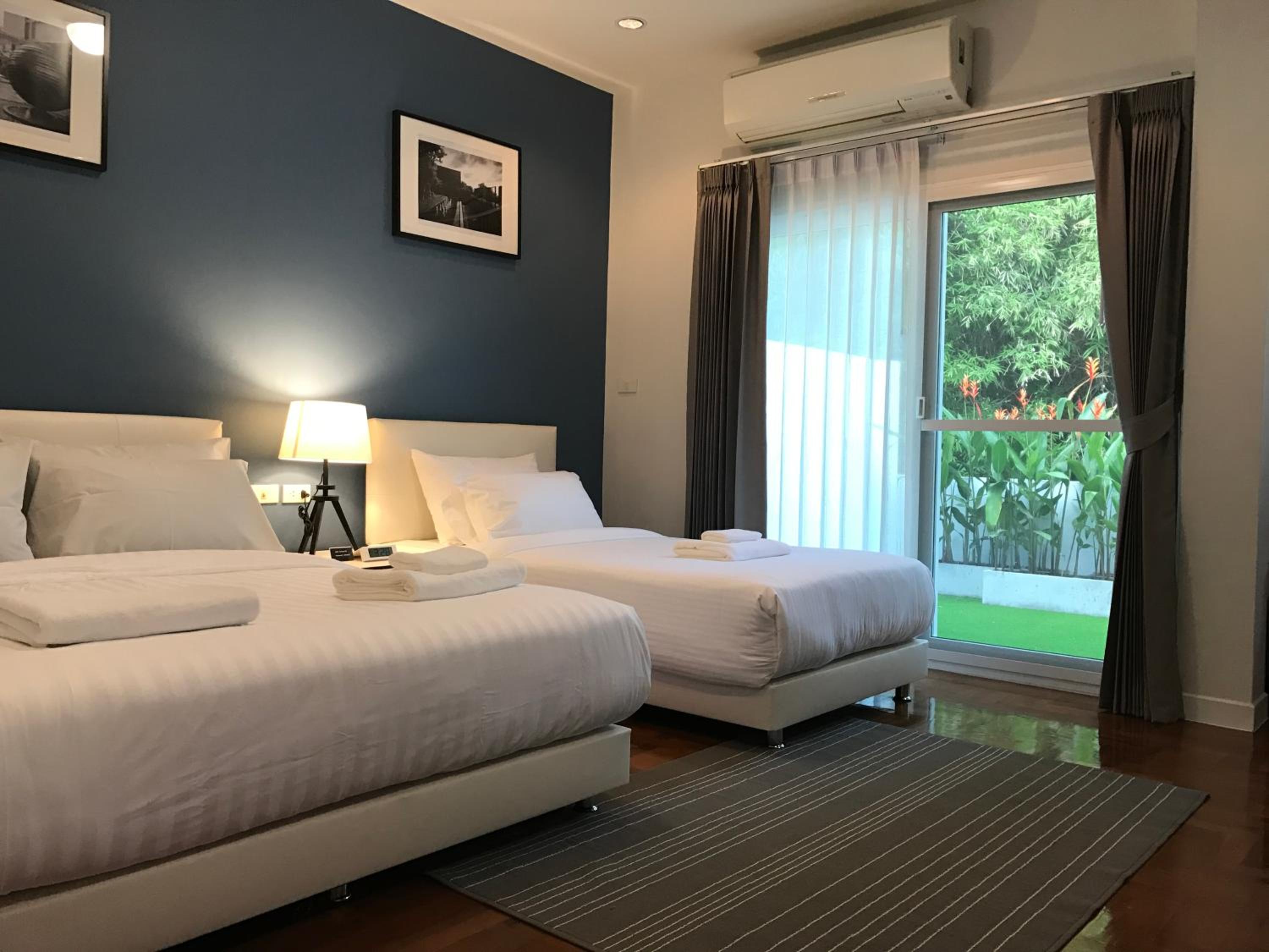 Three-Bedroom Villa - Photo 17