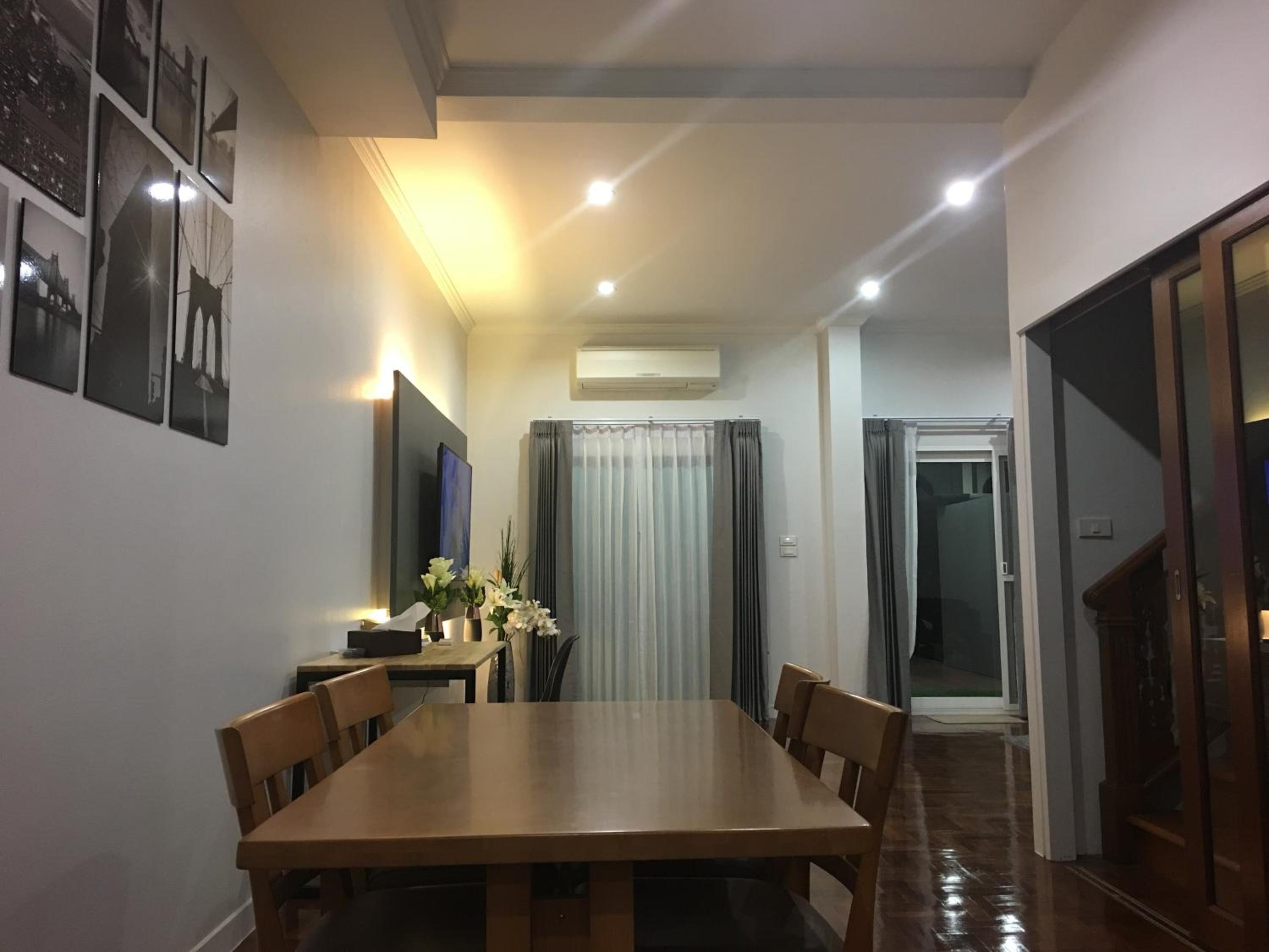 Three-Bedroom Villa - Photo 27