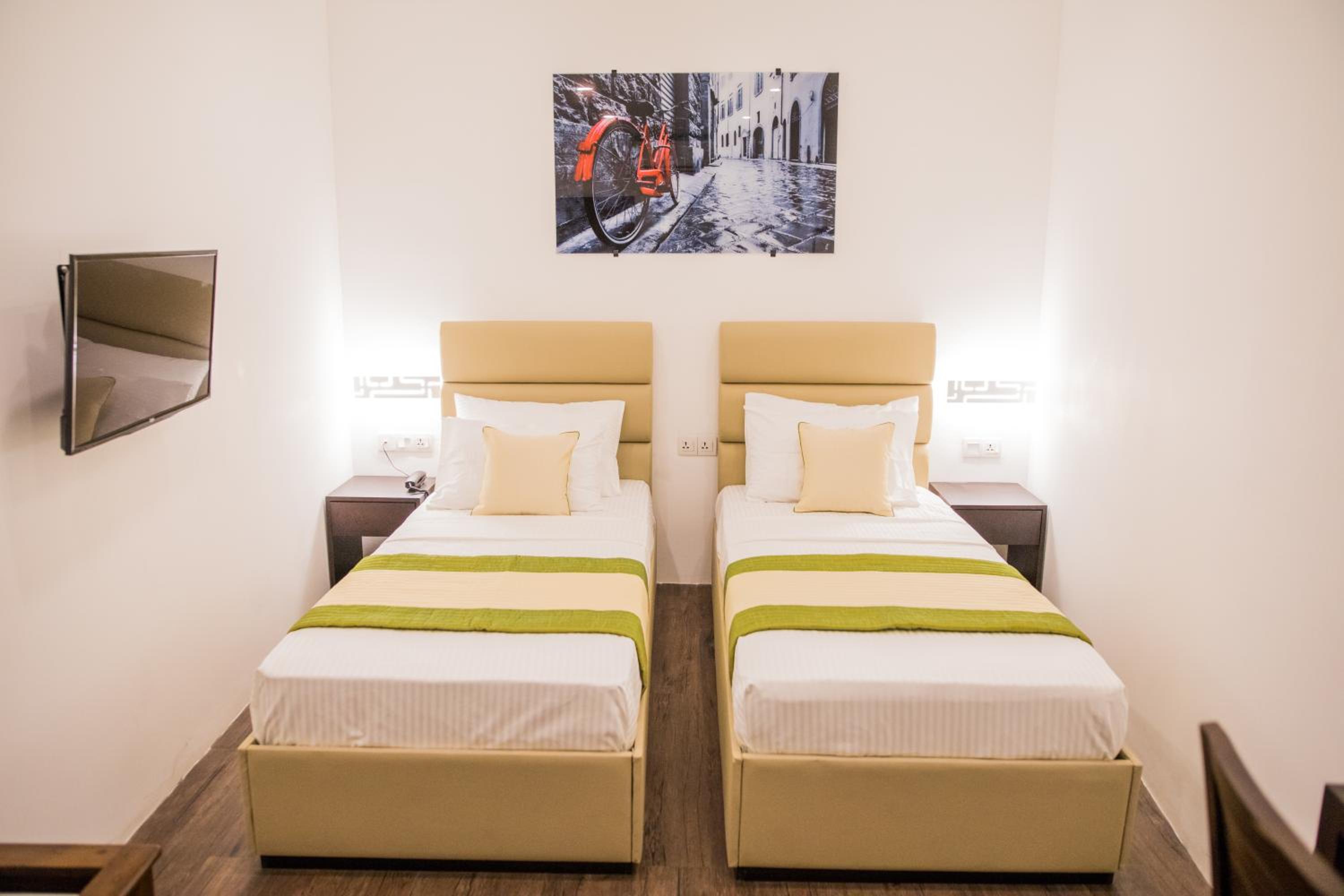 Standard Twin Room