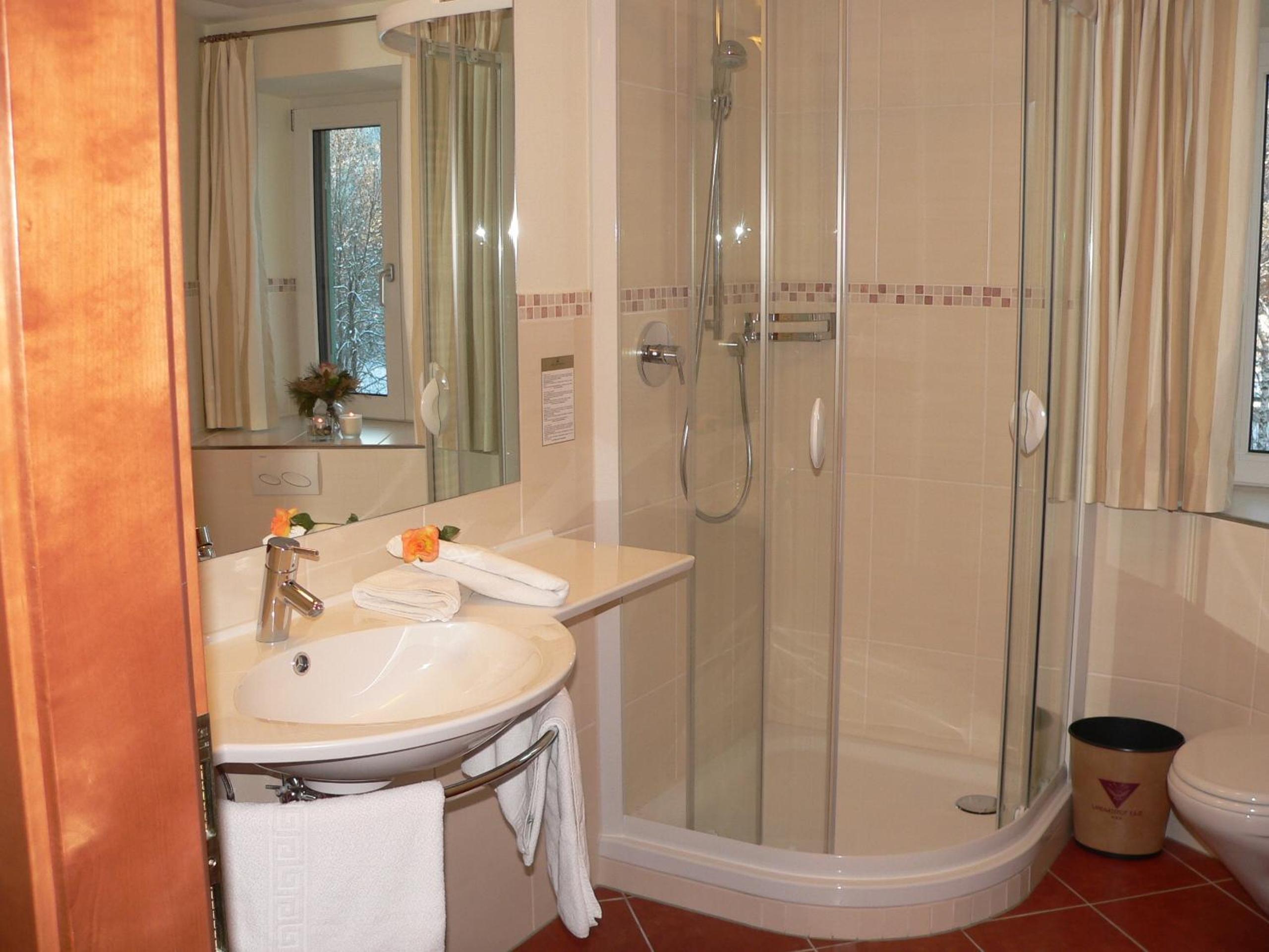 Standard Double Room - Photo 6
