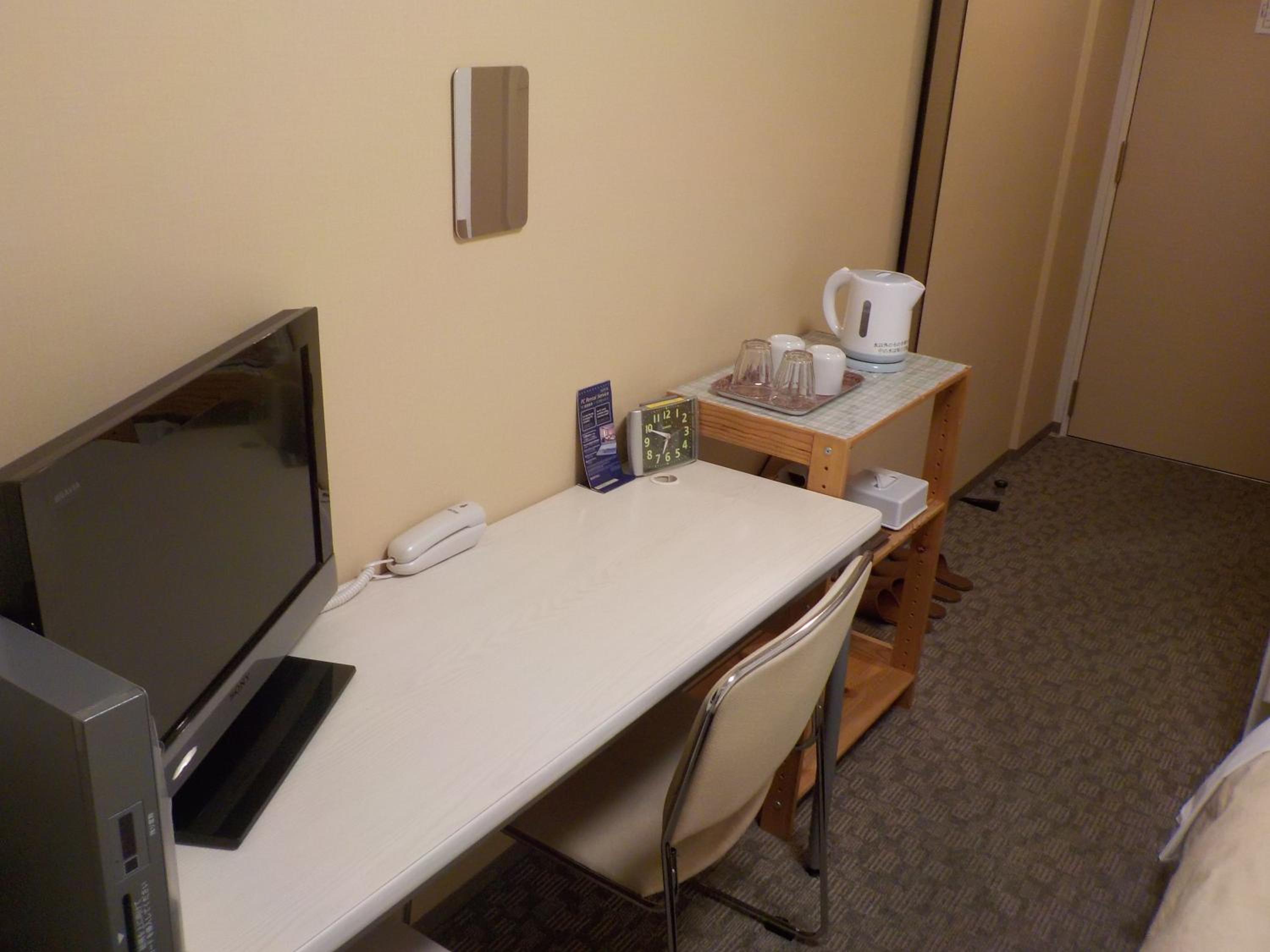 Double Room with Small Double Bed - Non-Smoking photo 2