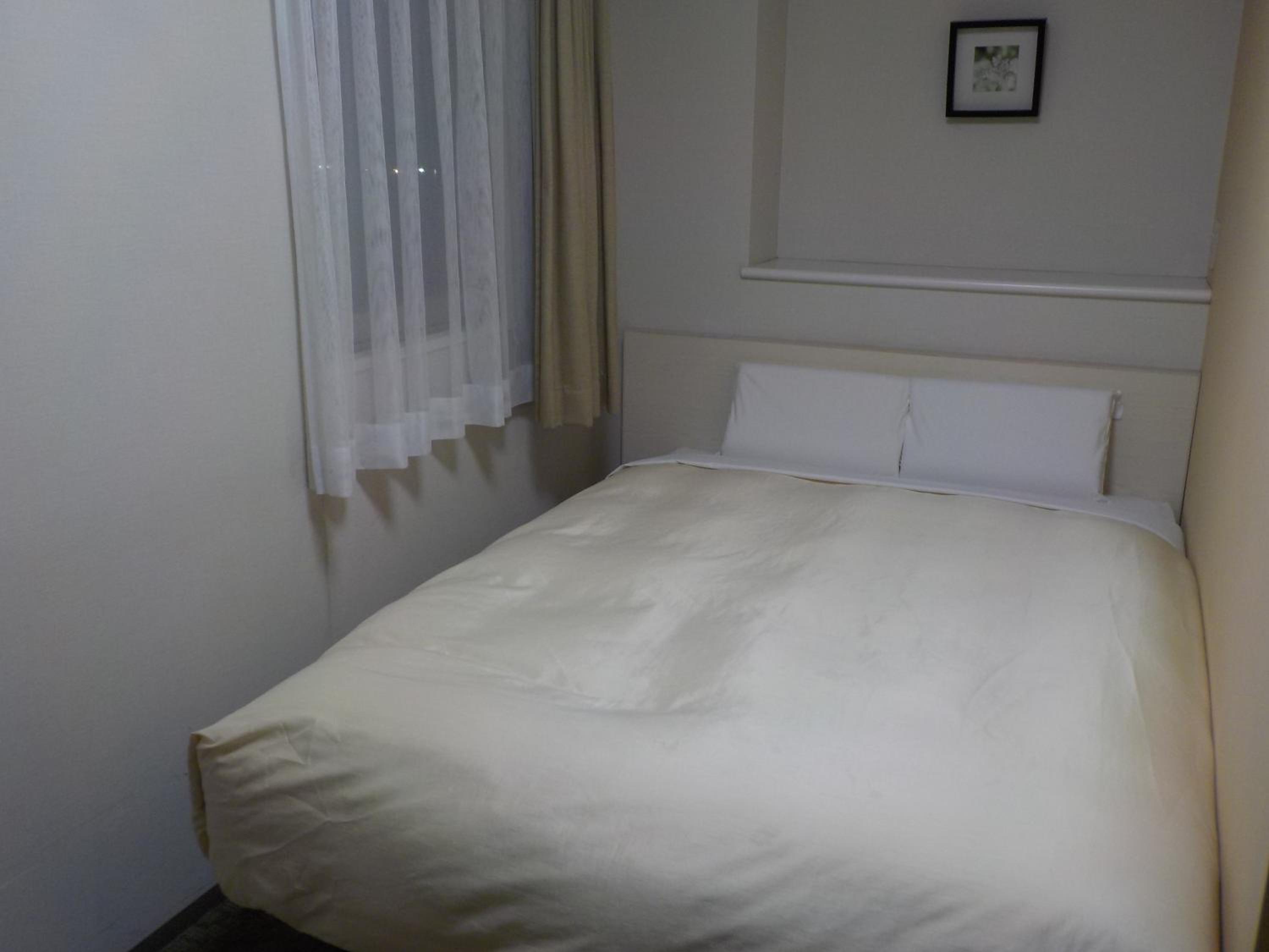 Double Room - Non-Smoking  - Photo 6