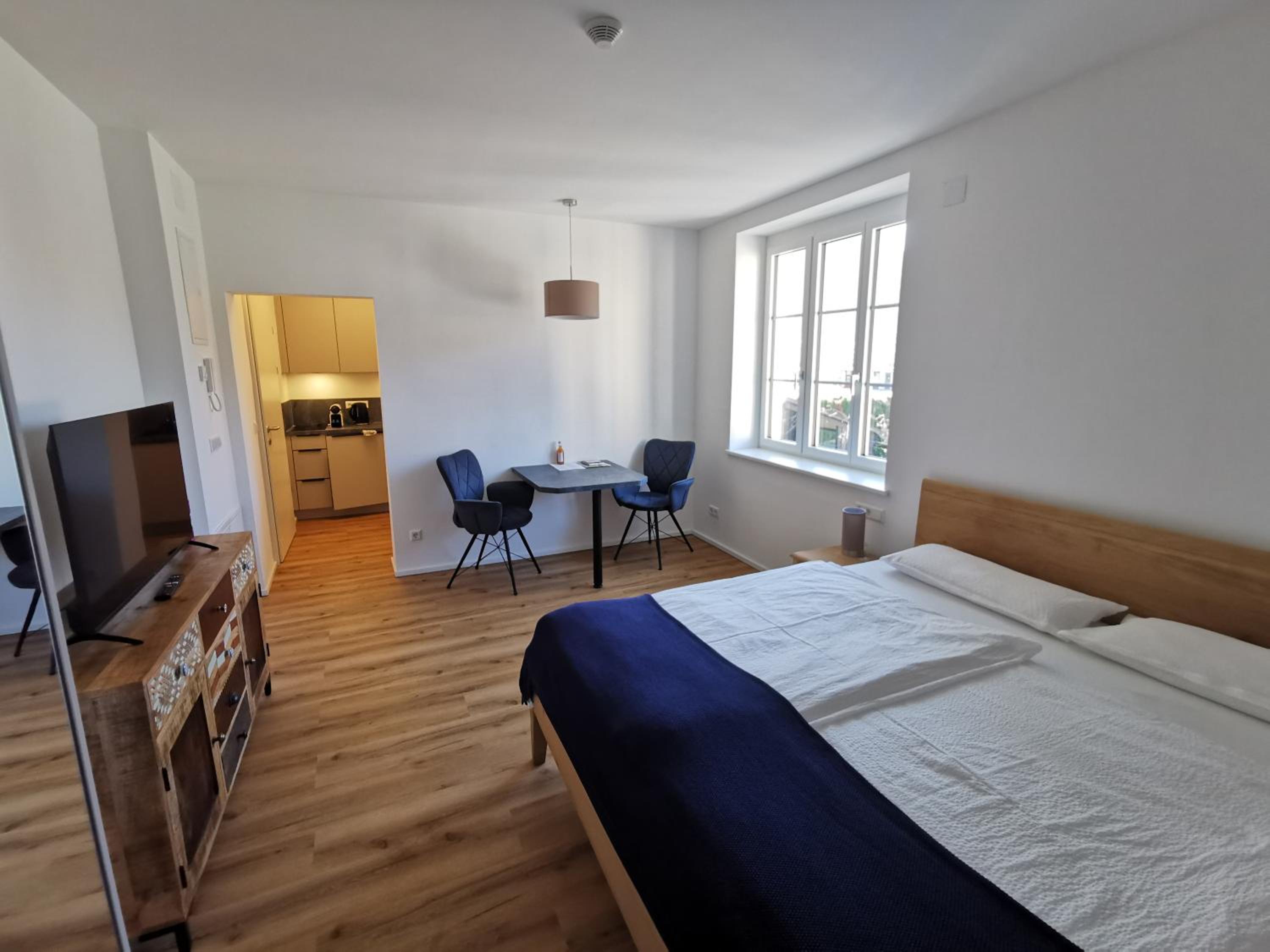 Apartment with Garden View