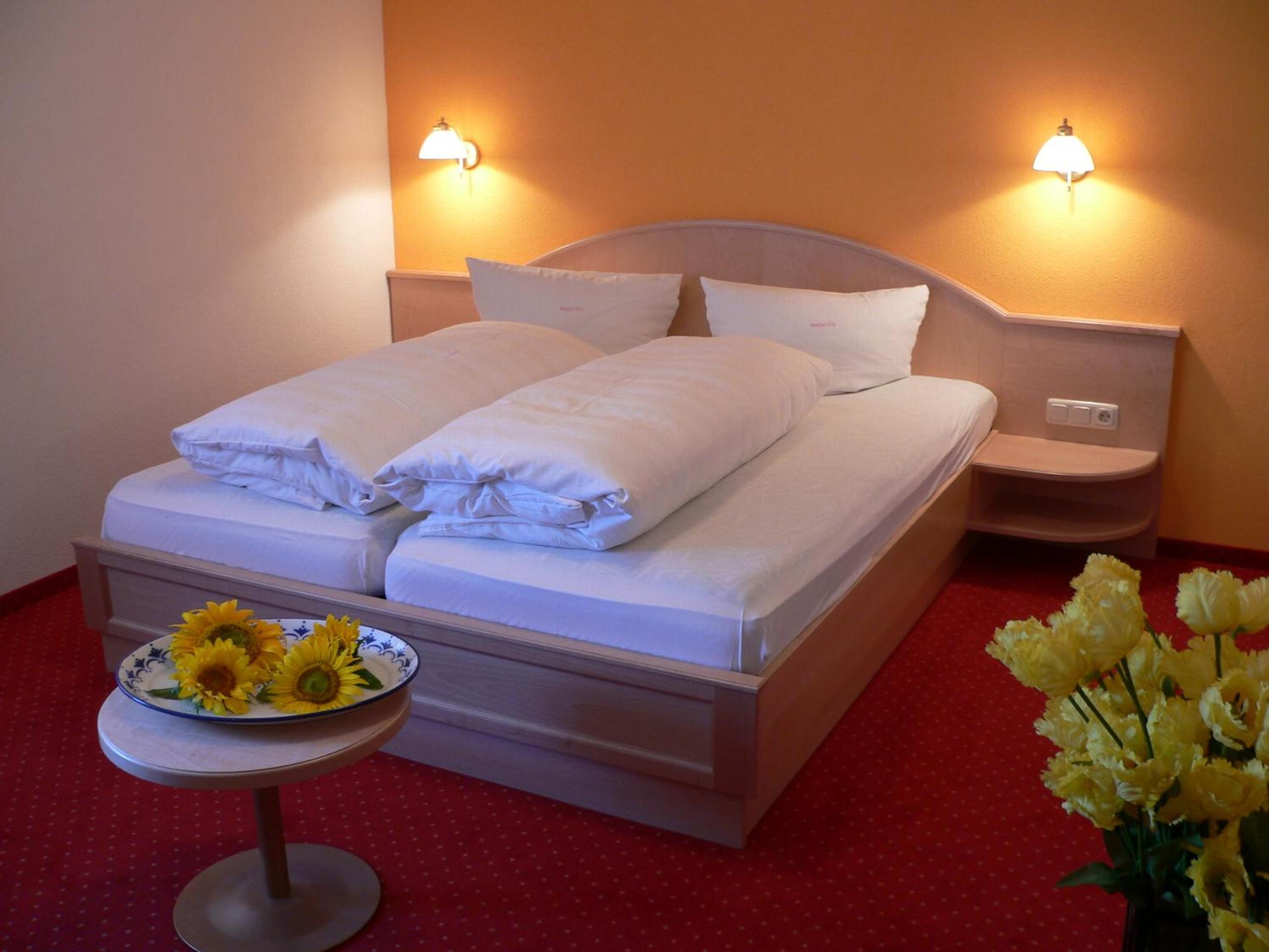 Standard Double Room - Photo 8