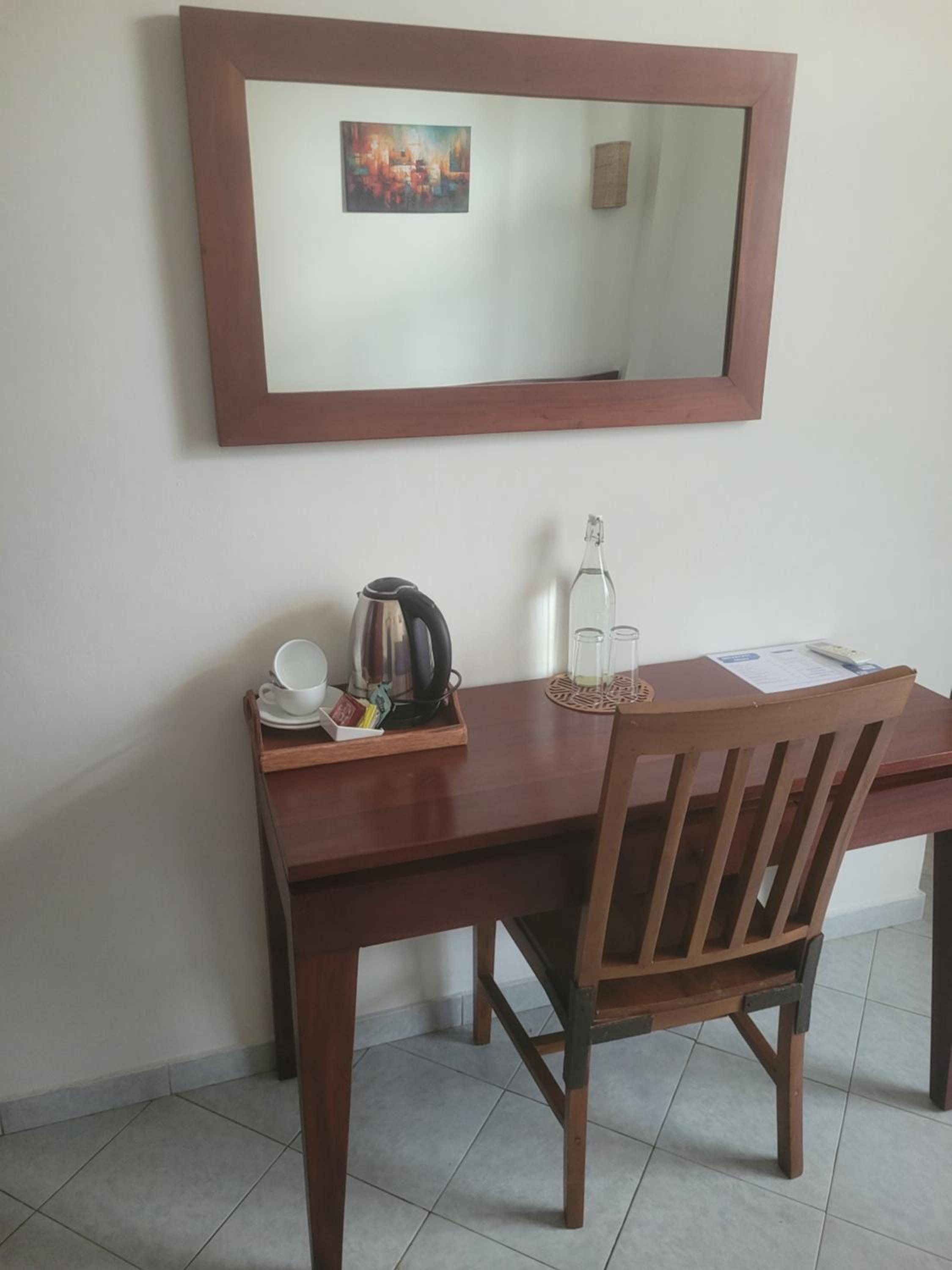 Double Room with Balcony and Sea View photo 3