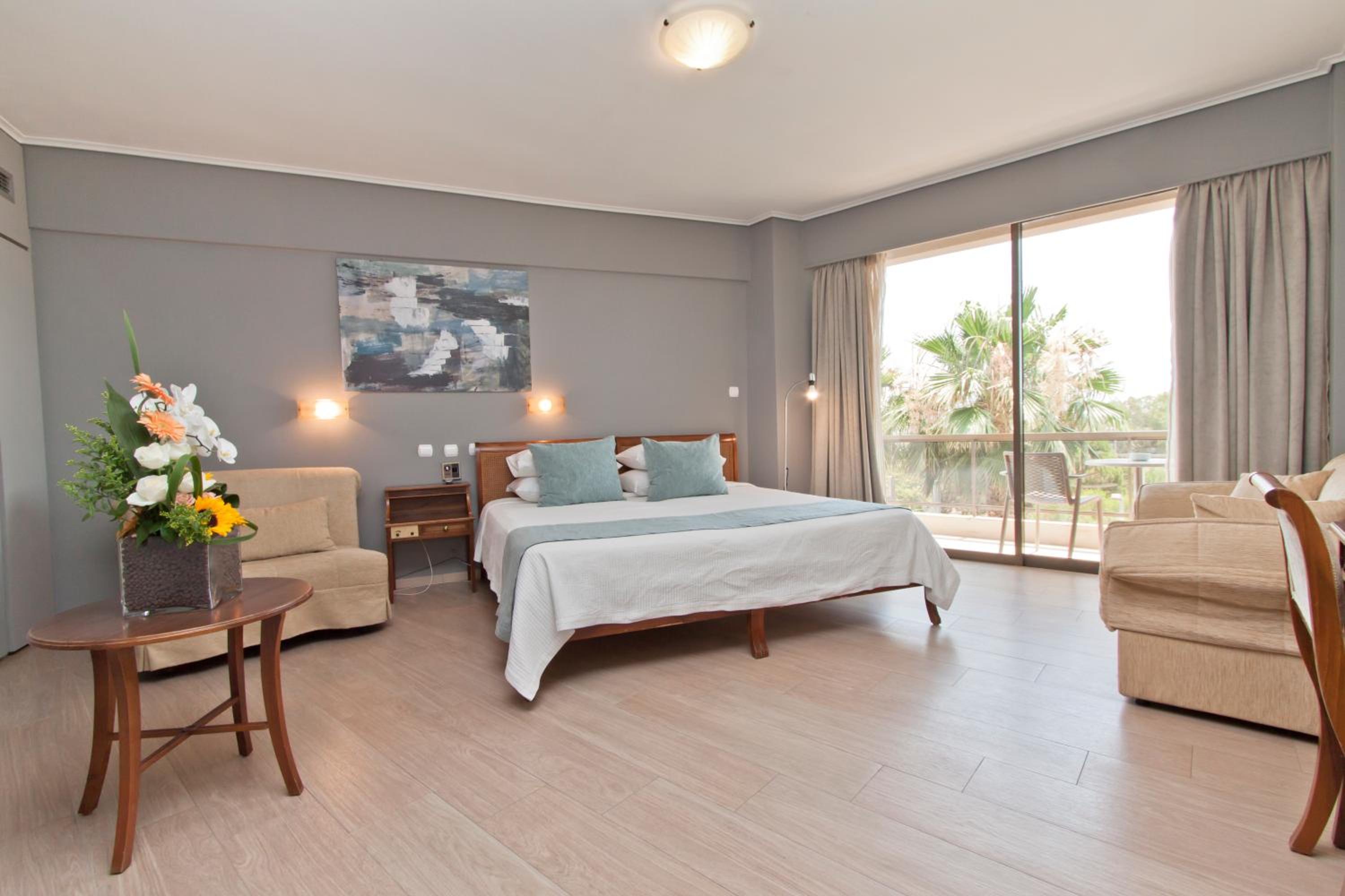 Junior Suite (2 Adults) photo 3