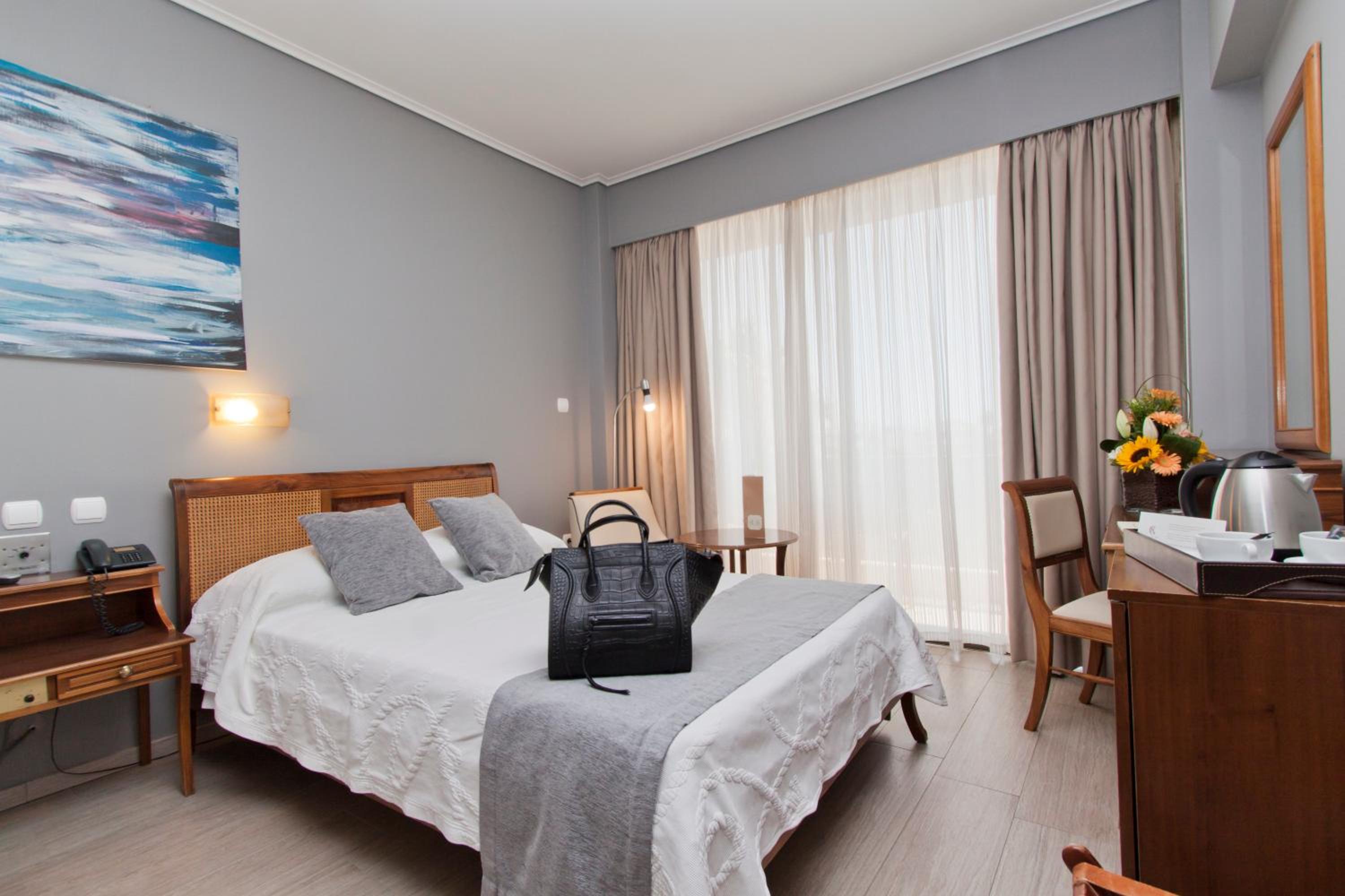 Double Room for Single Use