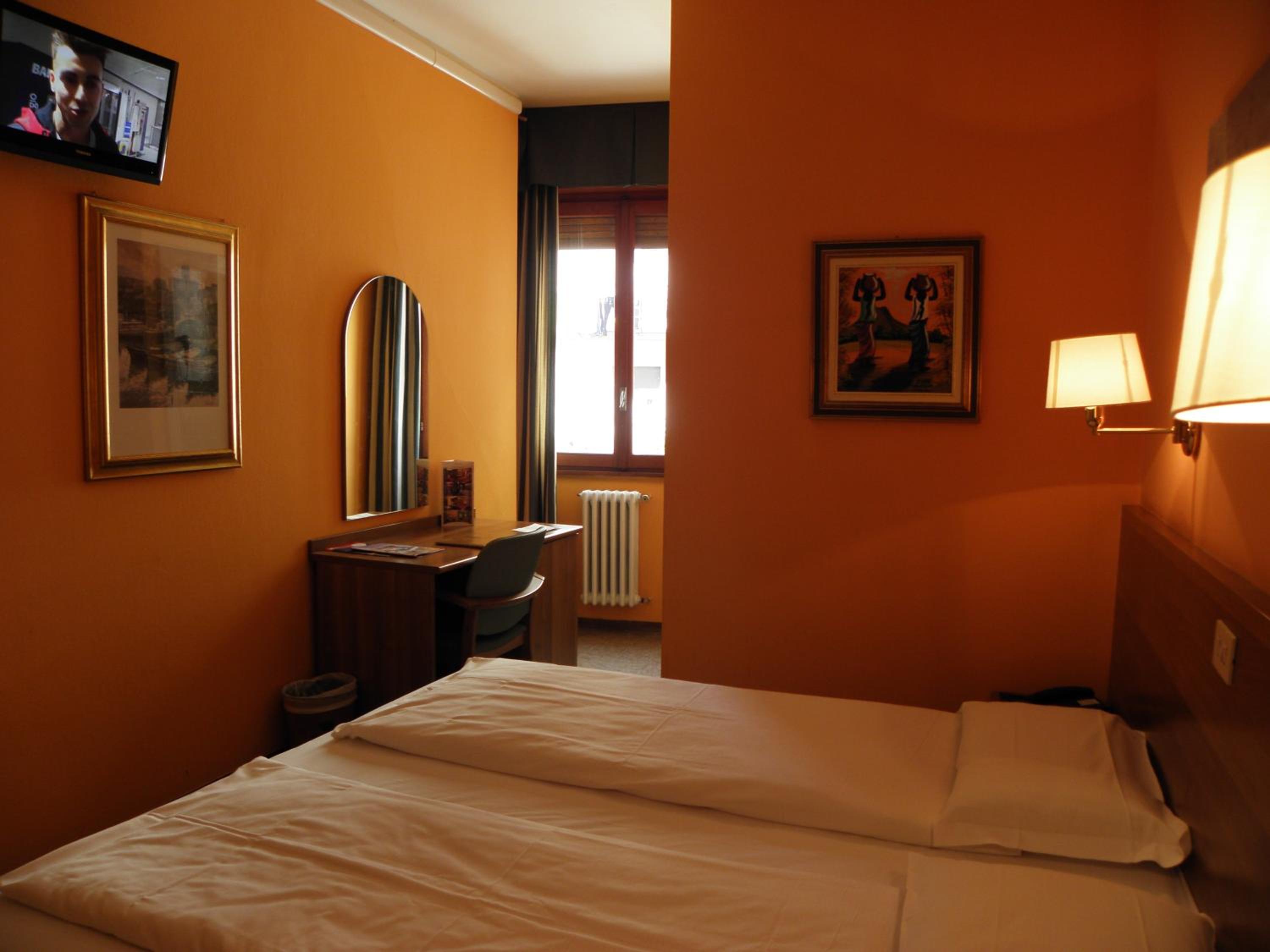Double Room Economy photo 3