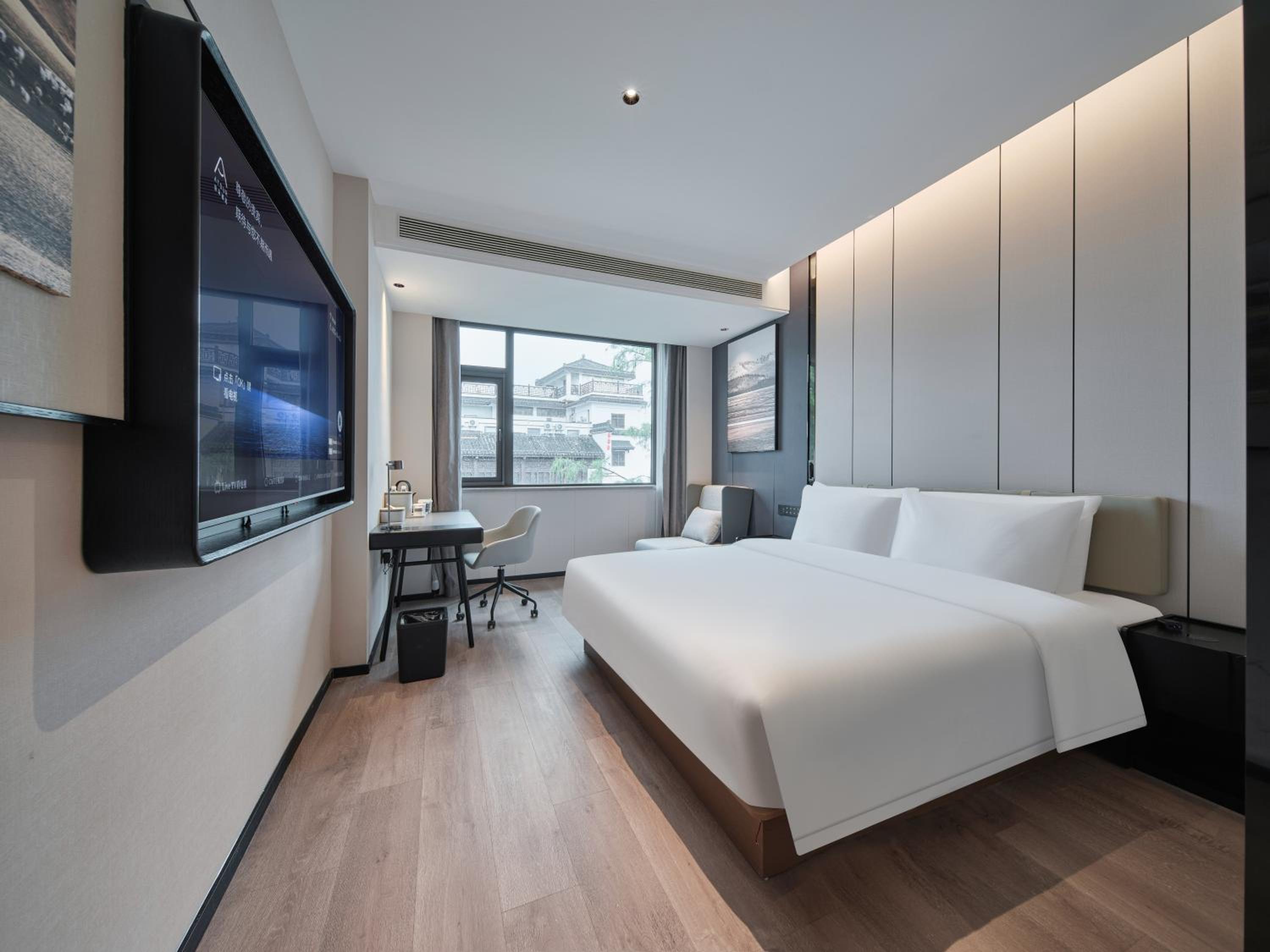 Premier Family Suite photo 2