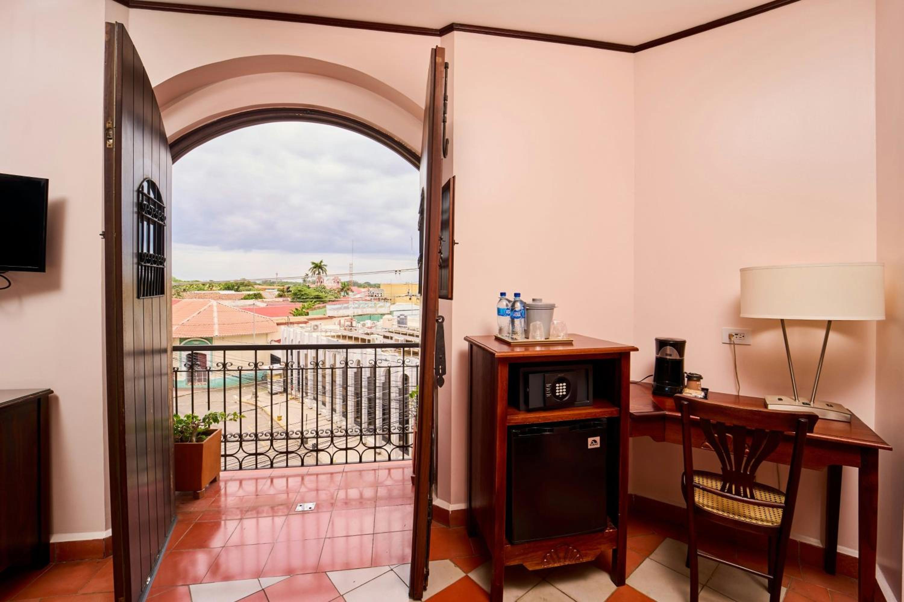 Queen Room with Balcony