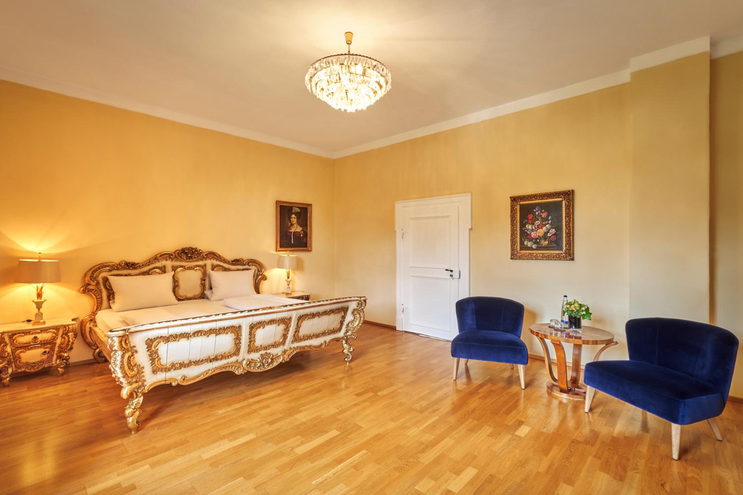 Deluxe Double Room with Bath