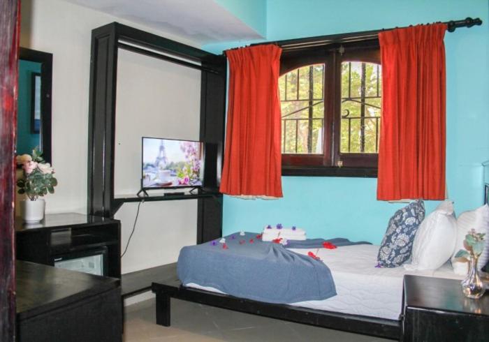 Small Single Room