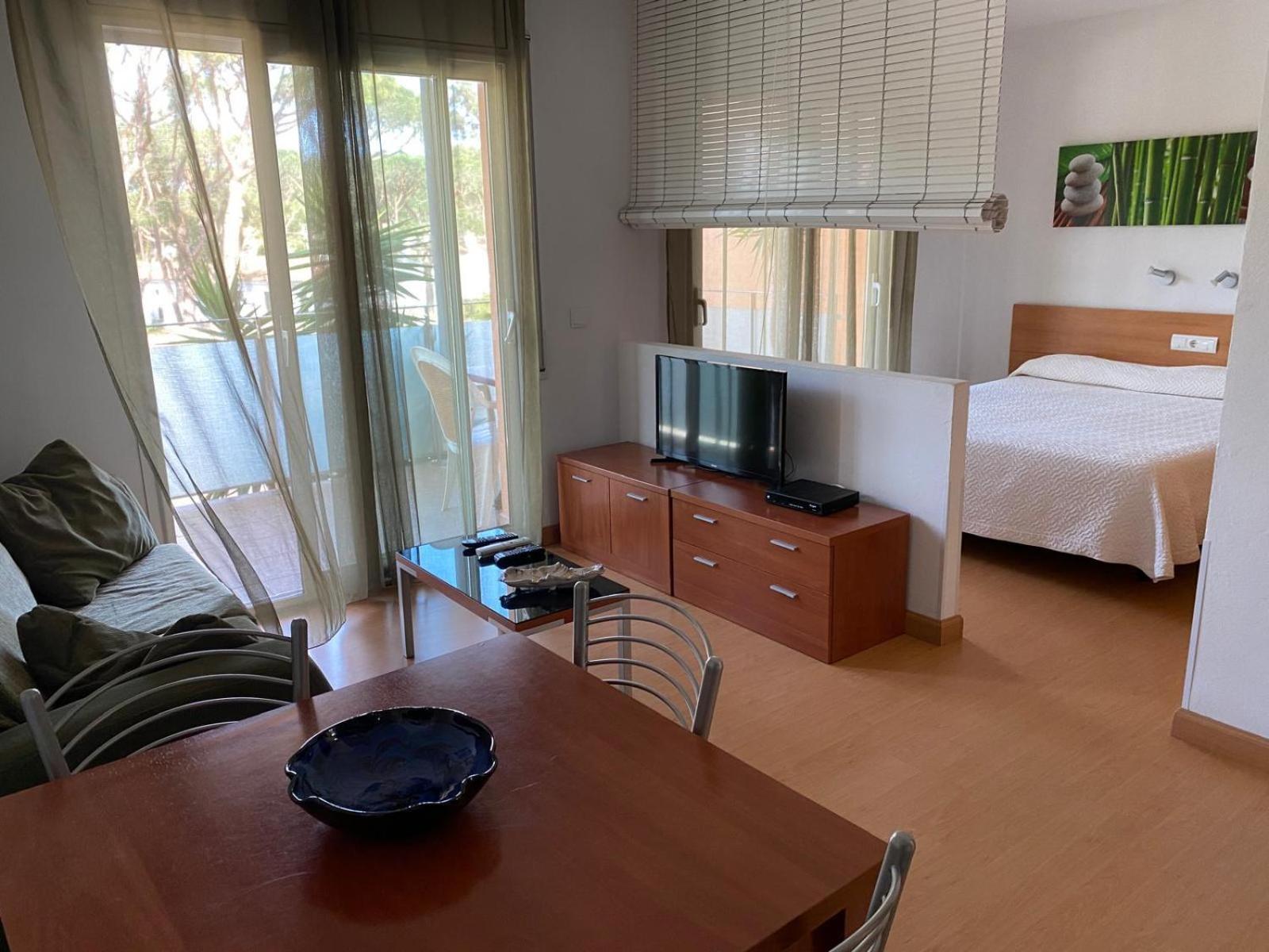 Apartment with Garden View
