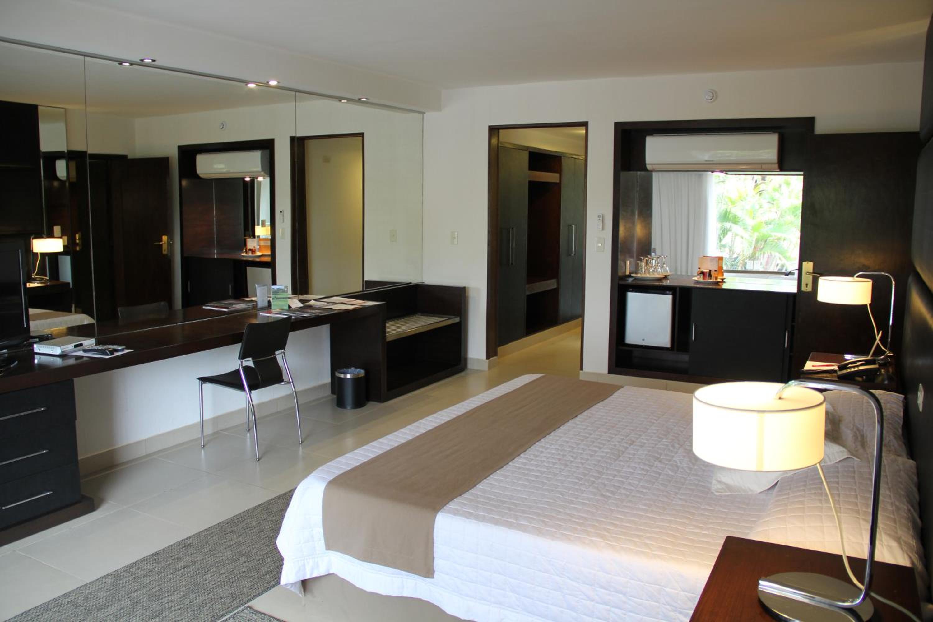 Premier Room, 2 Queen Beds, Non Smoking