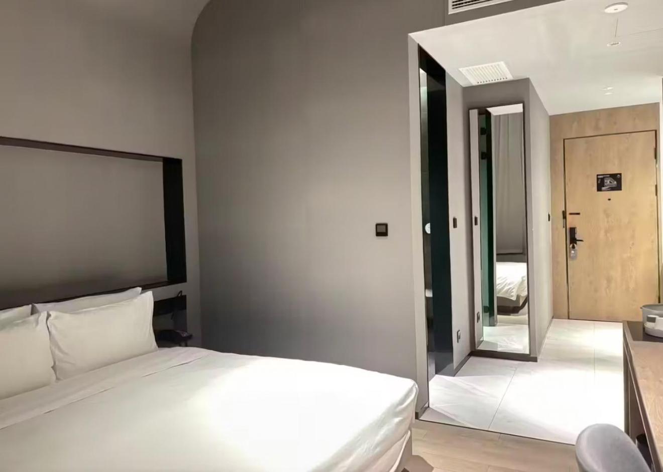 Superior Double Room with City View