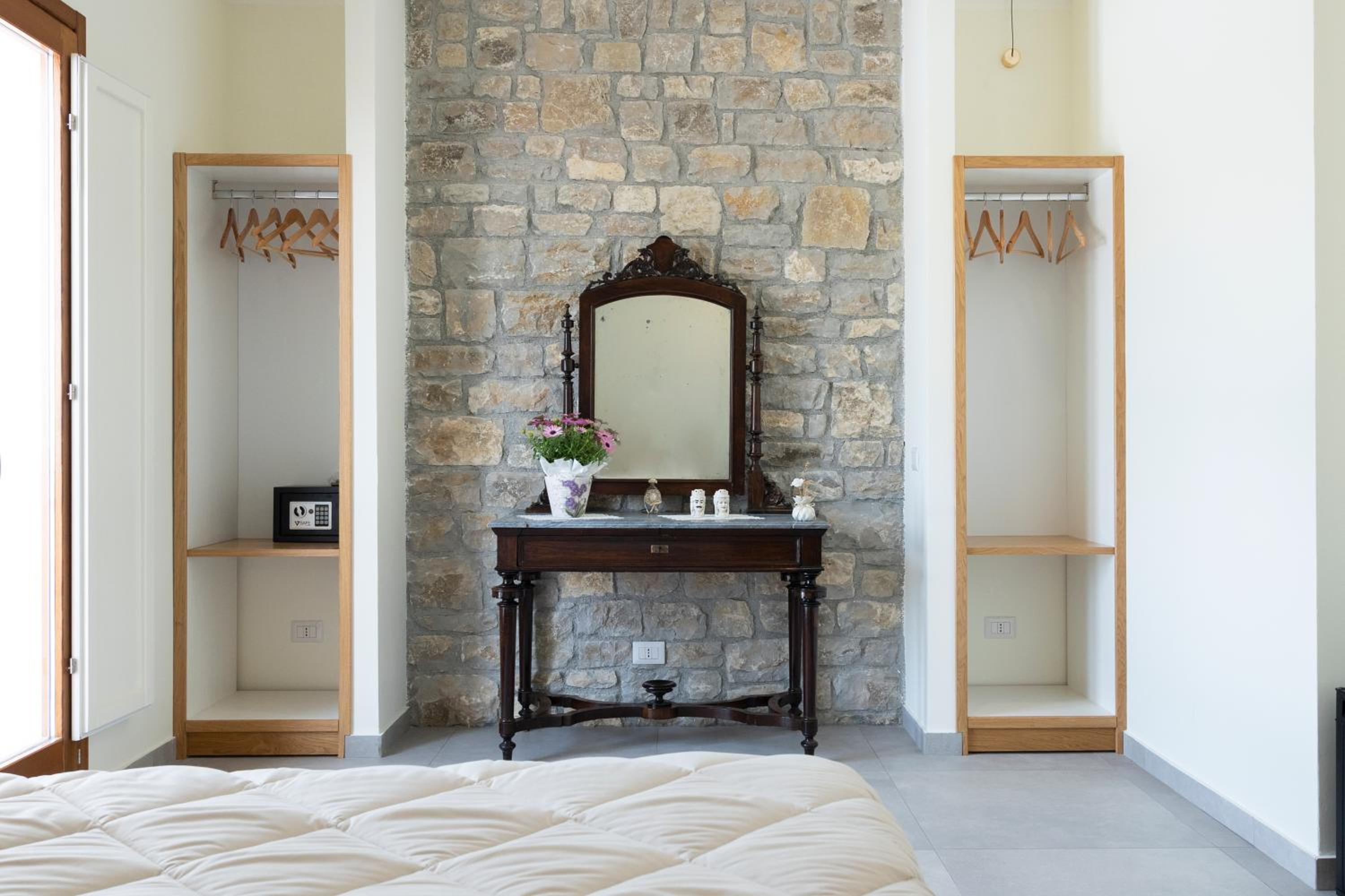 Superior Queen Room photo 1