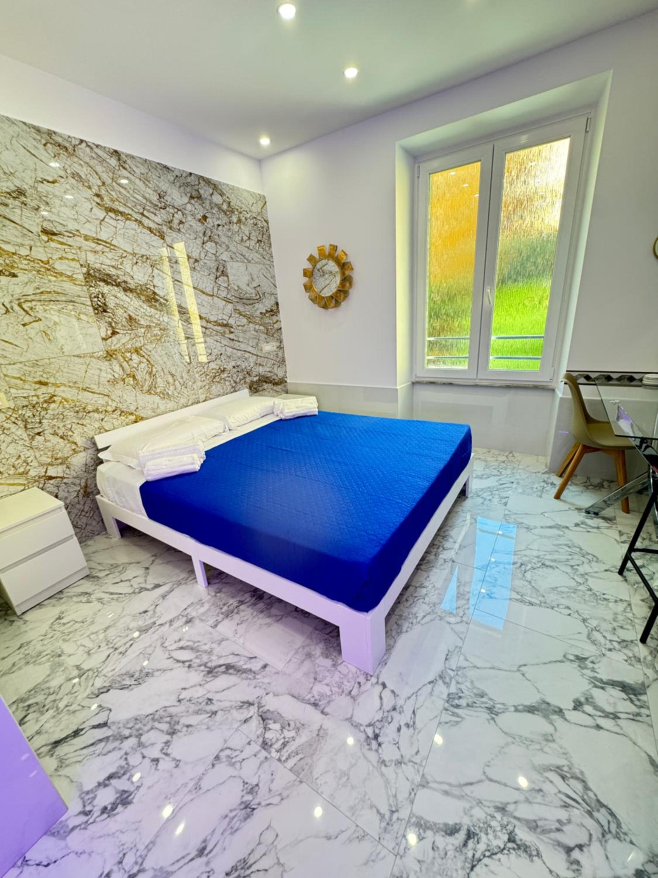Double Room with Spa Bath photo 3