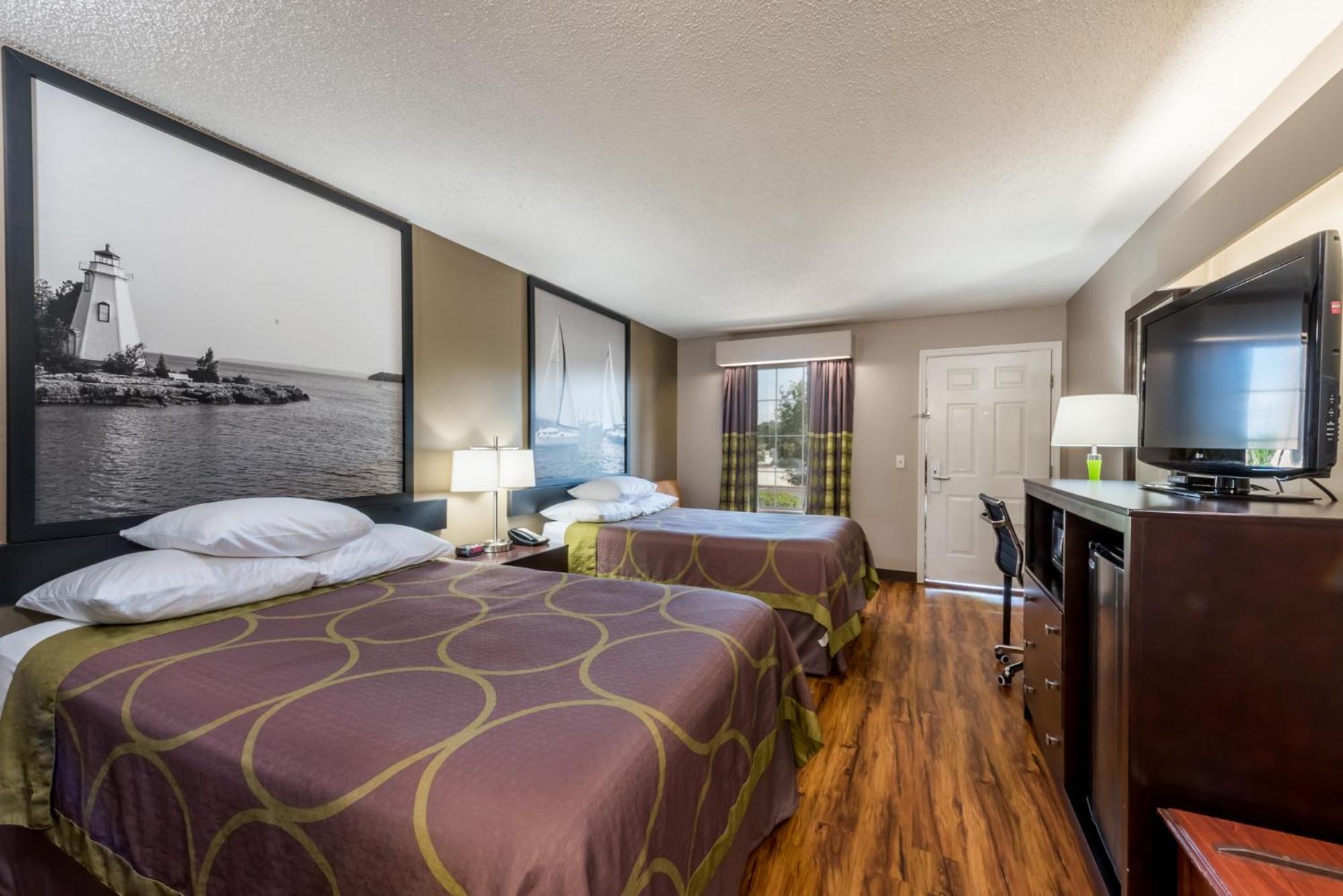 Double Room with Two Double Beds - Non-Smoking - Photo 3