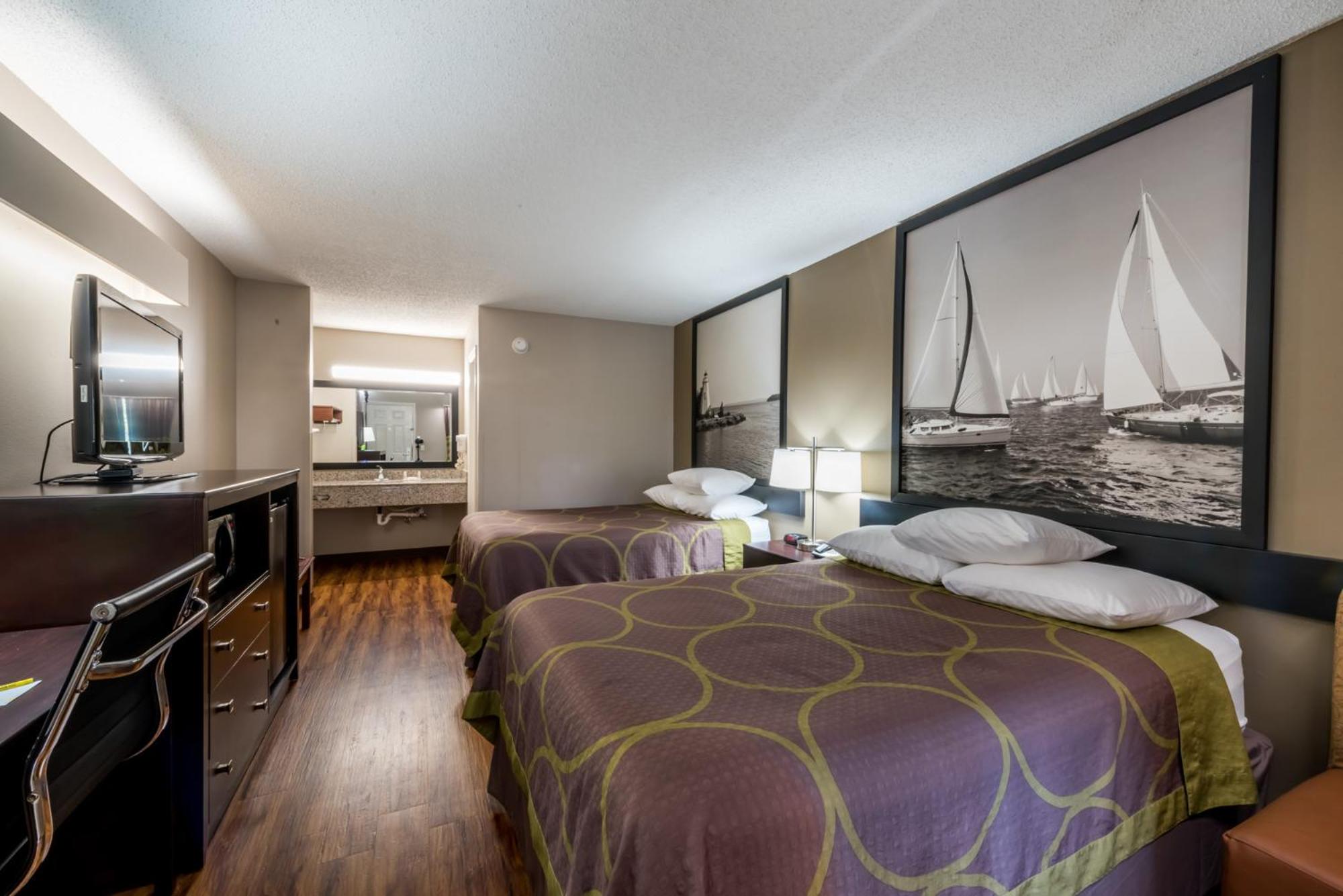 Double Room with Two Double Beds - Non-Smoking - Photo 4
