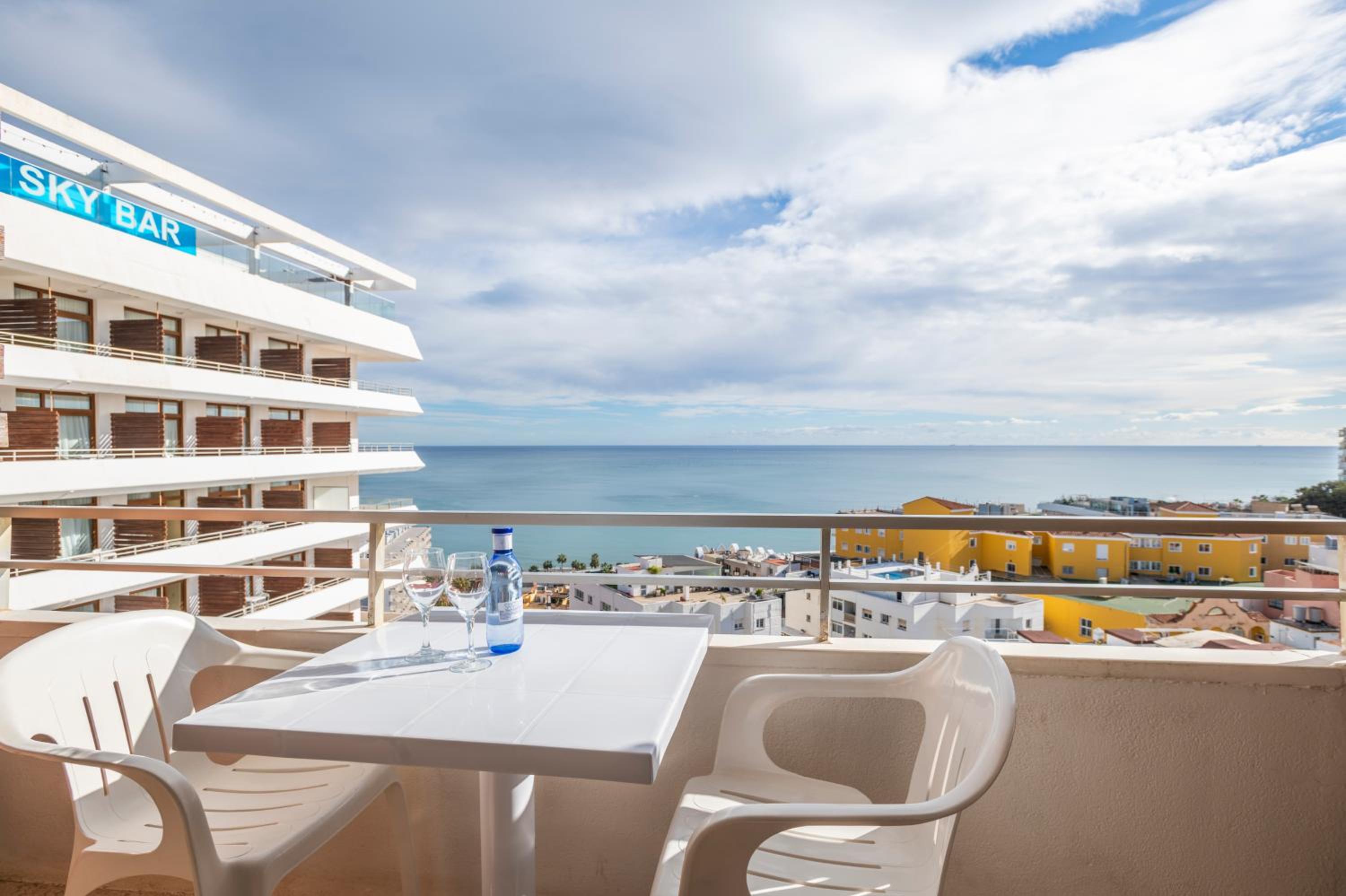 Deluxe Triple Room with Sea View Deluxe Triple Room with Sea View