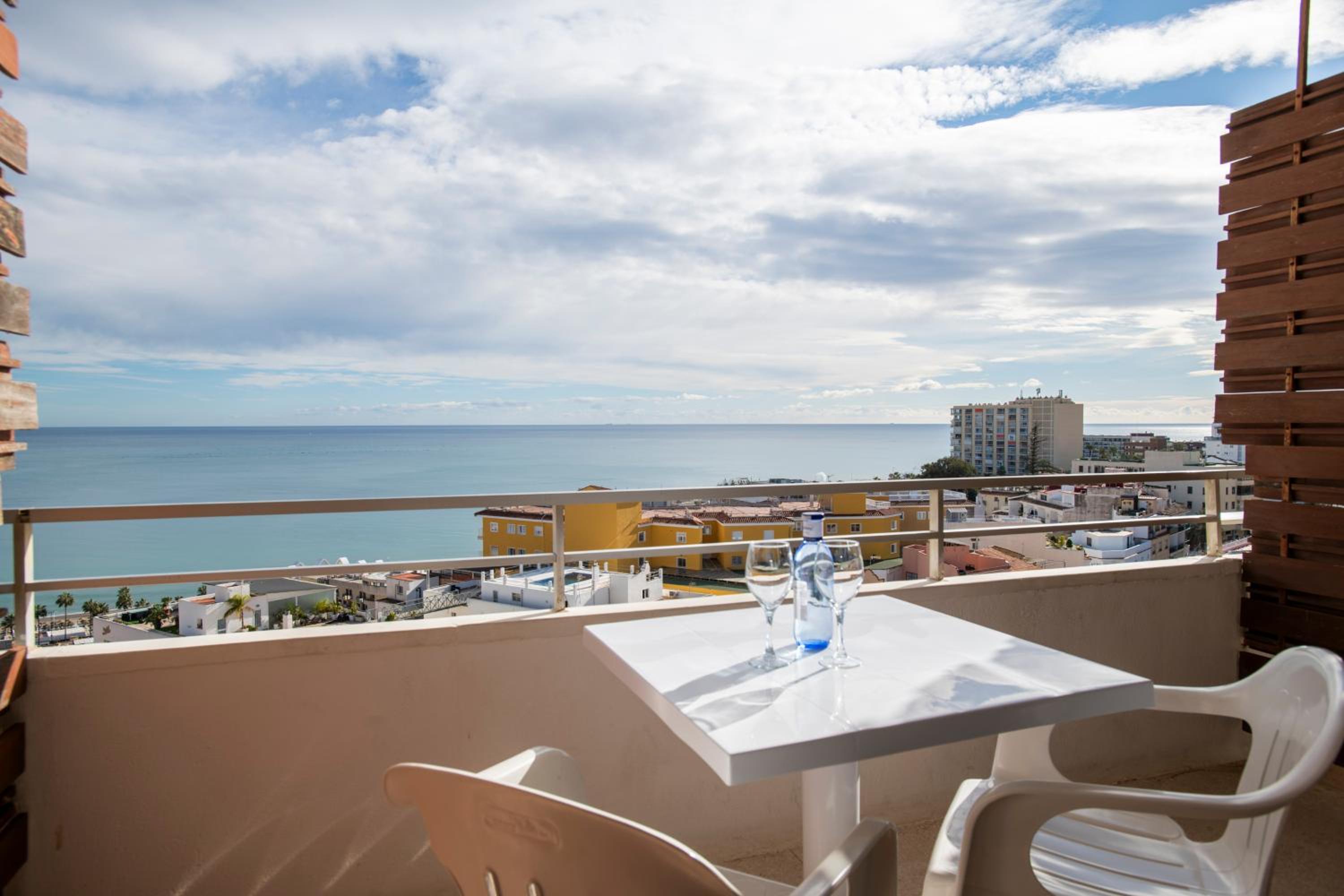 Deluxe Triple Room with Sea View Deluxe Triple Room with Sea View