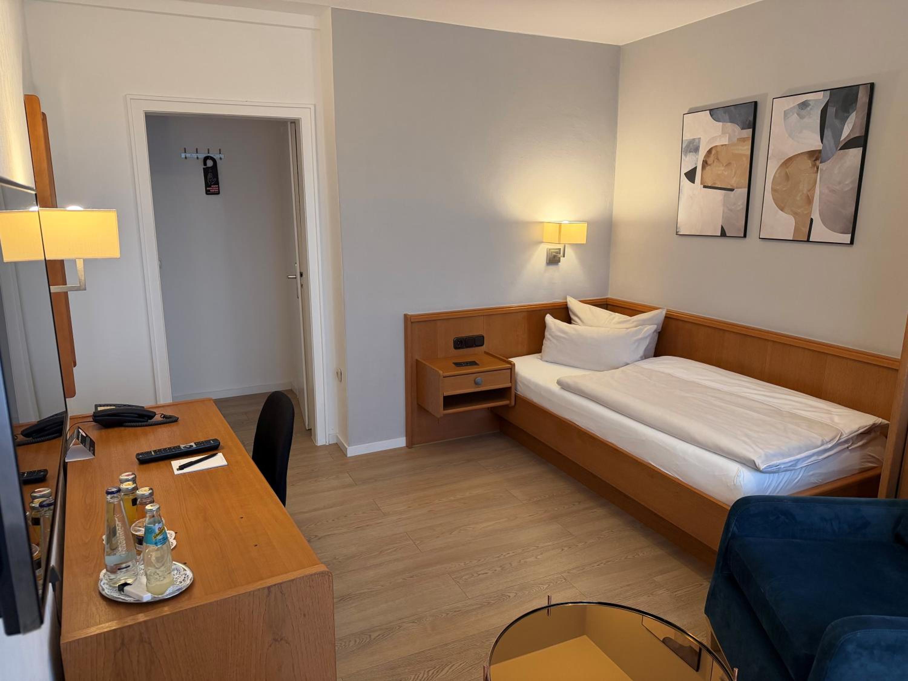 Economy Single Room