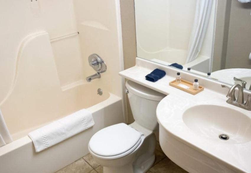 Queen Suite photo 2