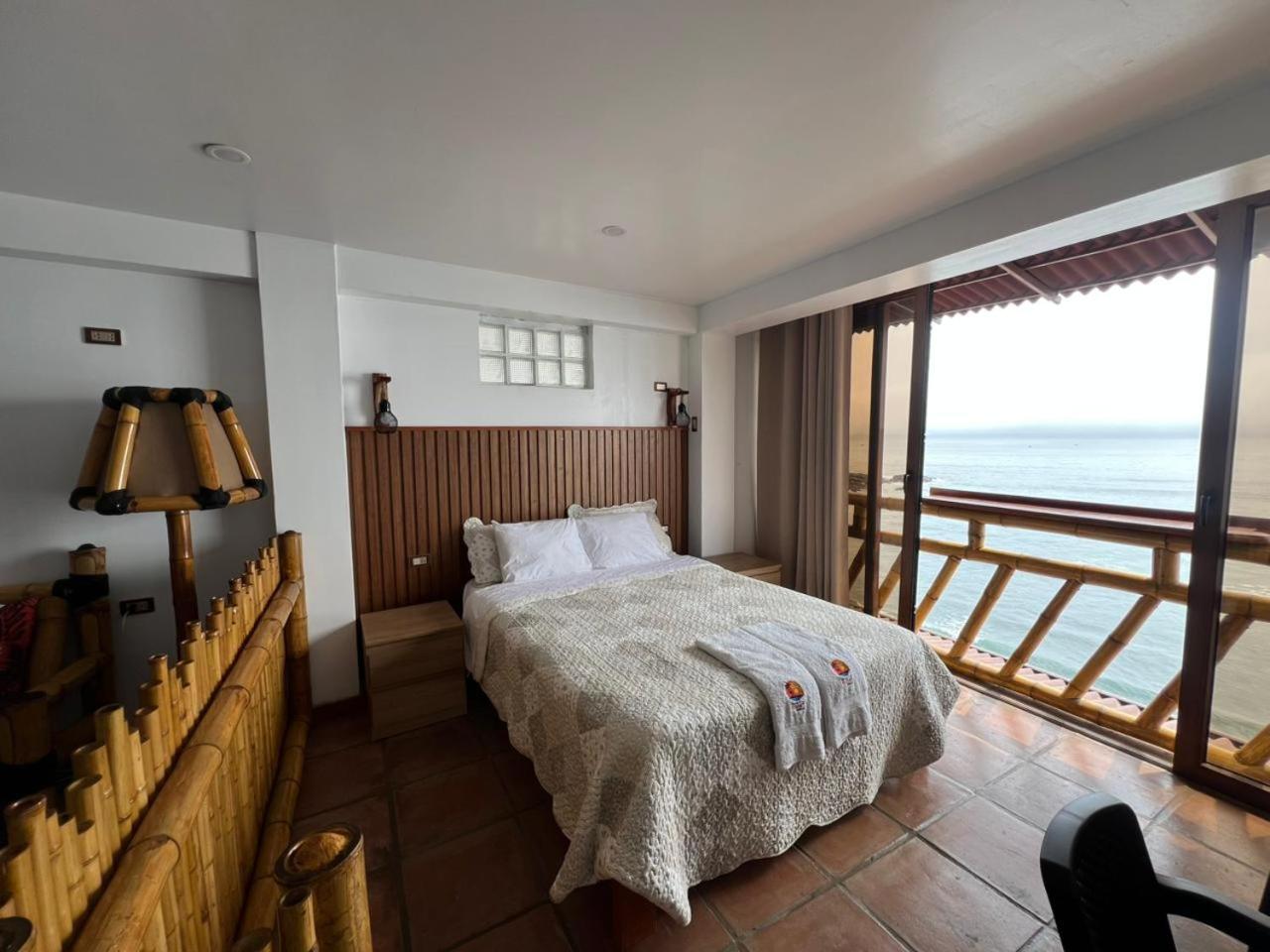 Deluxe Suite with Sea View photo 3