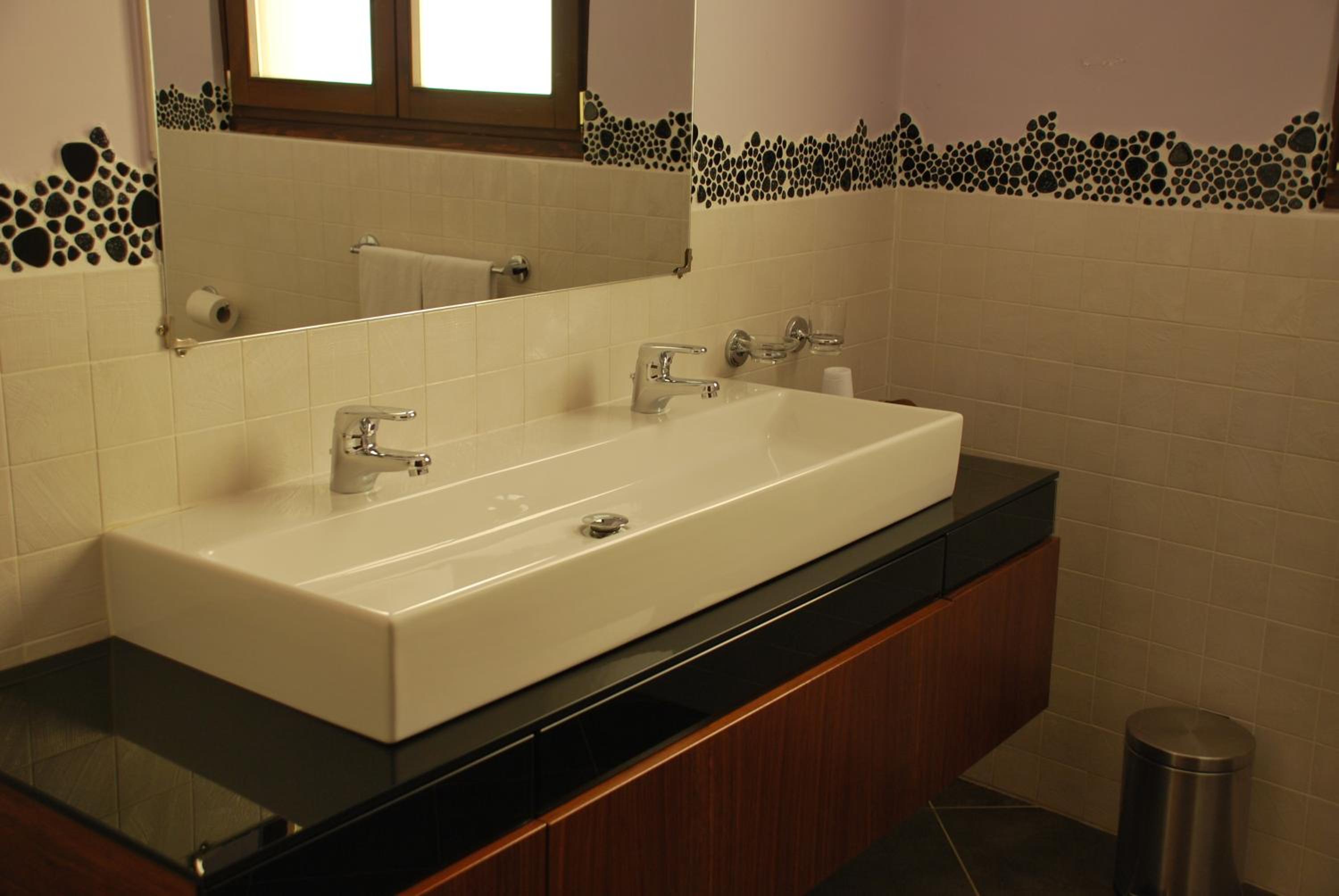Two-Bedroom Apartment (4 Adults) photo 2