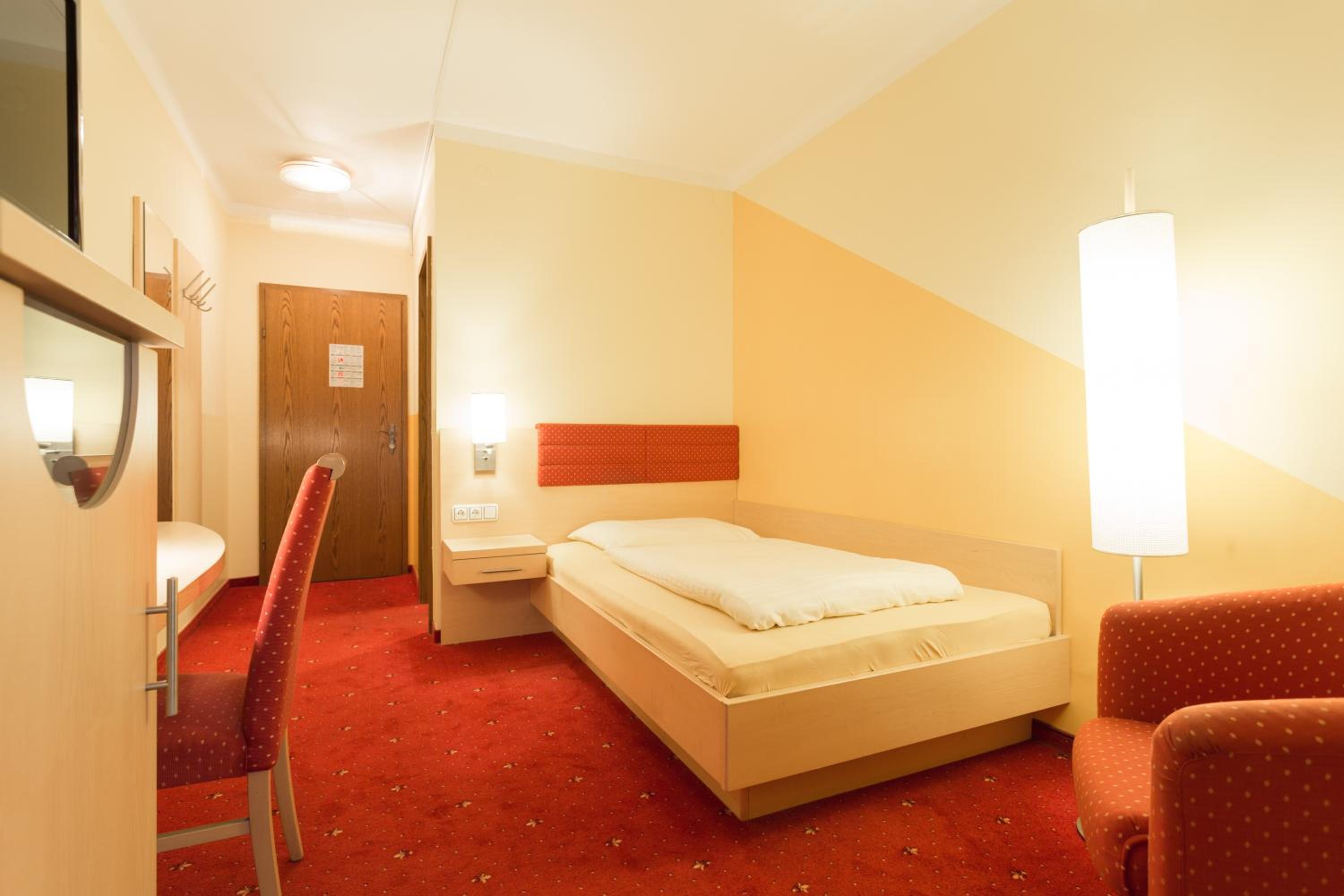 Single Room photo 1