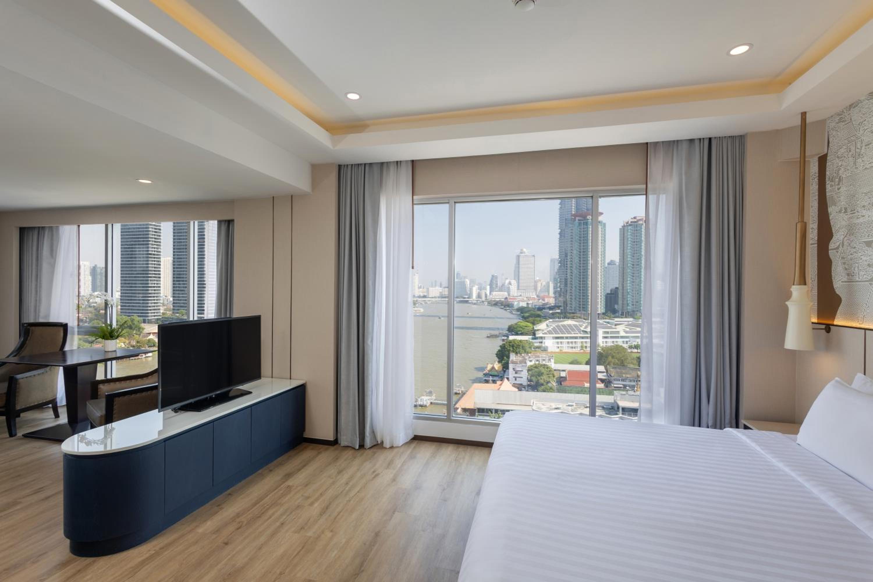 Terrace Suite with King Bed and Jetted Tub - Plunge Pool/Smoking