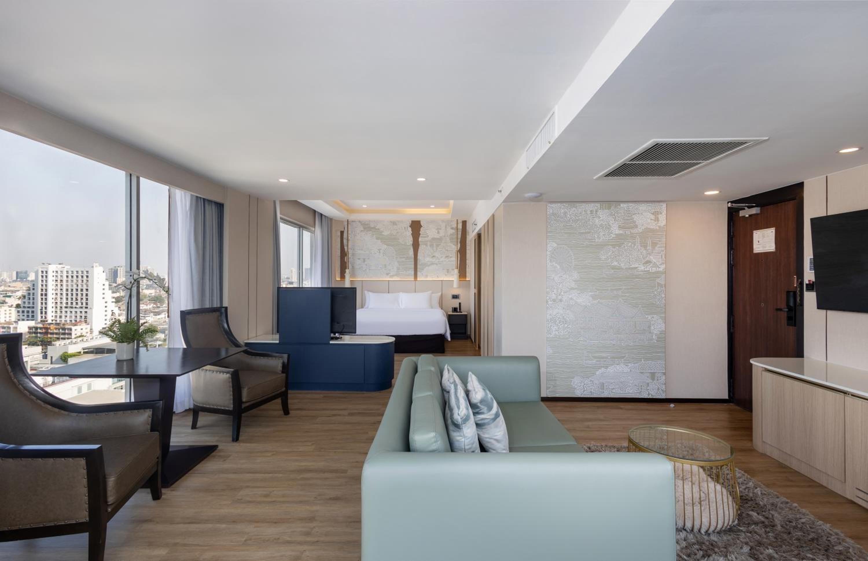 Terrace Suite with King Bed and Jetted Tub - Plunge Pool/Smoking