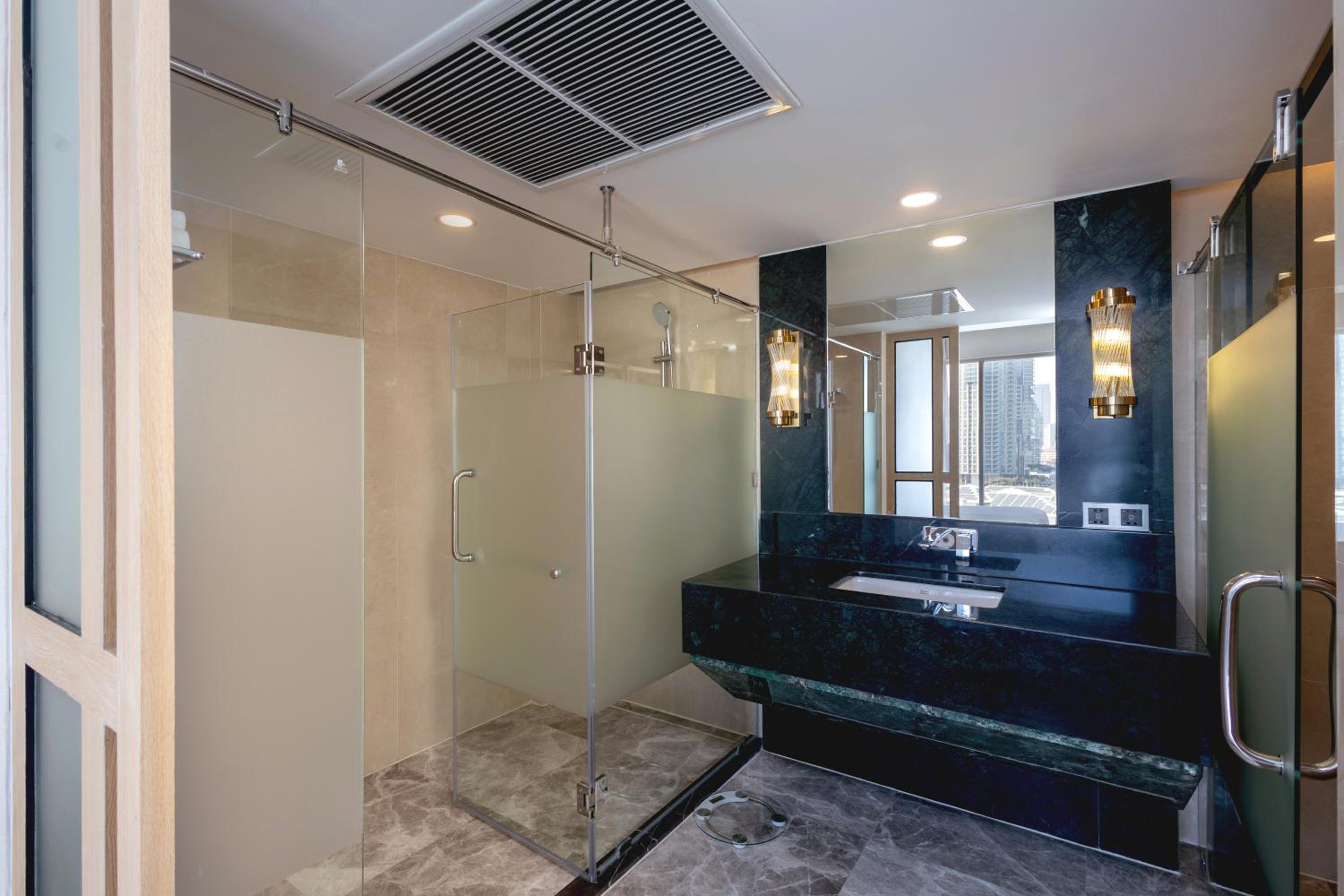 Terrace Suite with King Bed and Jetted Tub - Plunge Pool/Smoking