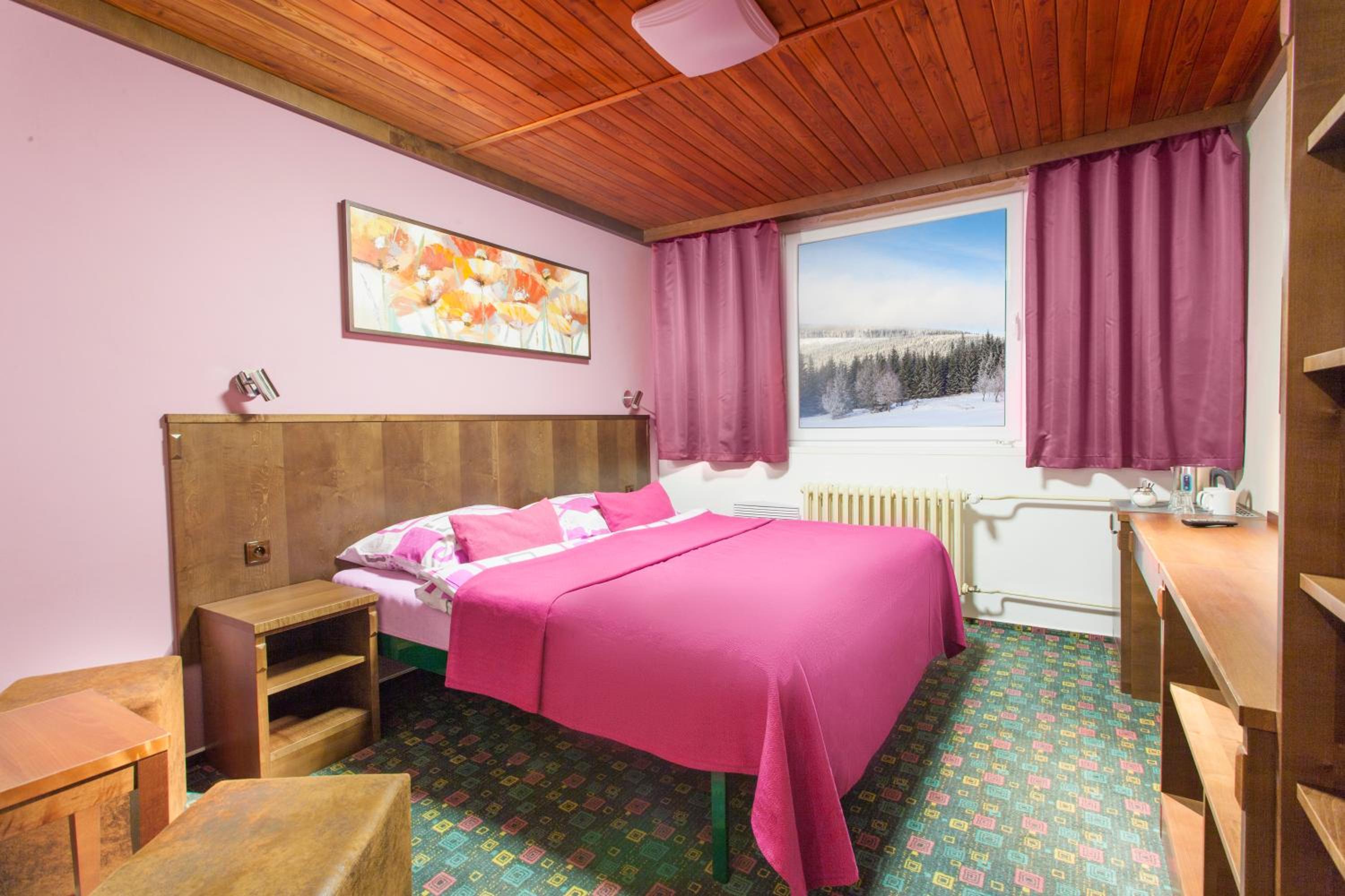 Double Room - Photo 7
