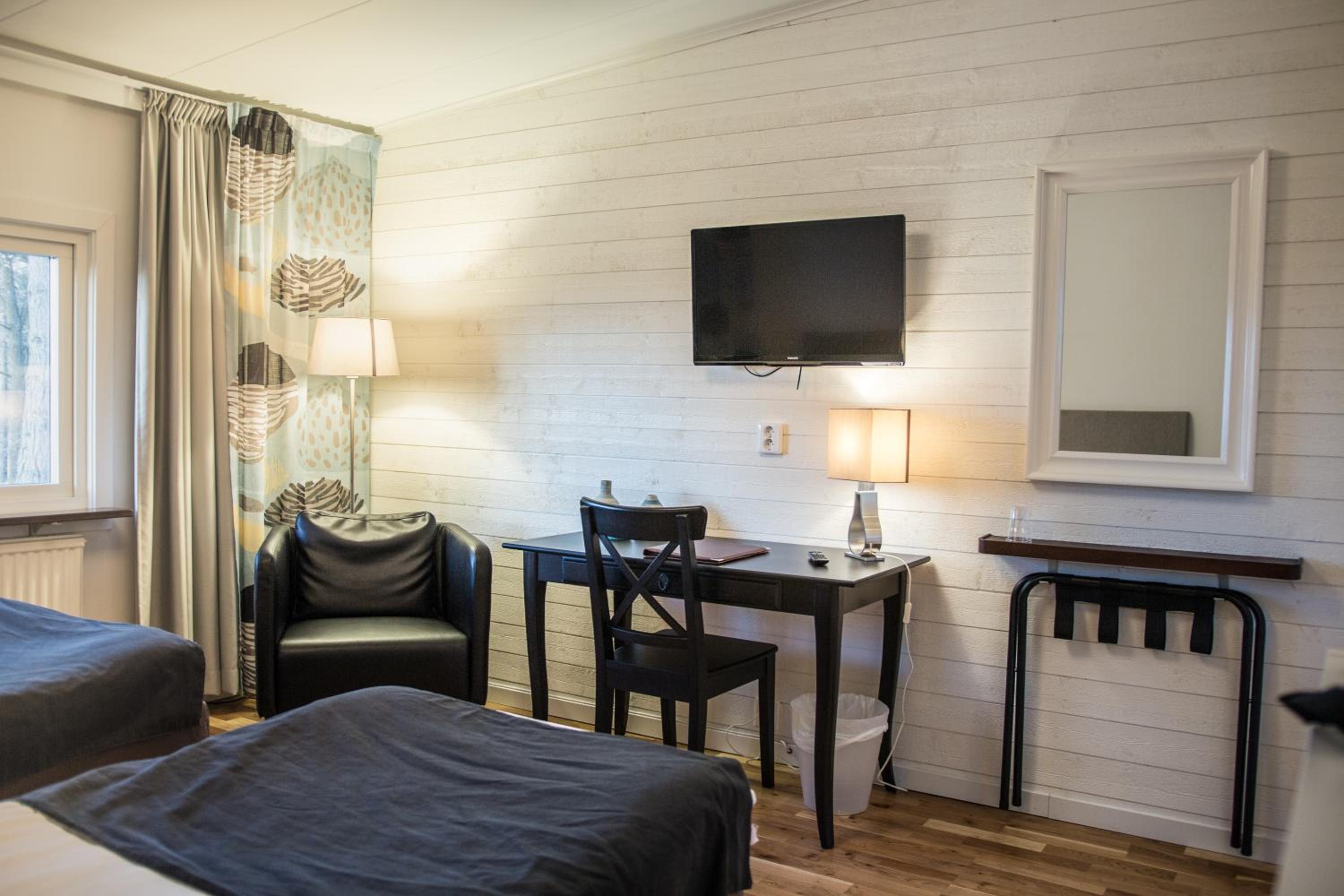 Double or Twin Room - Photo 1