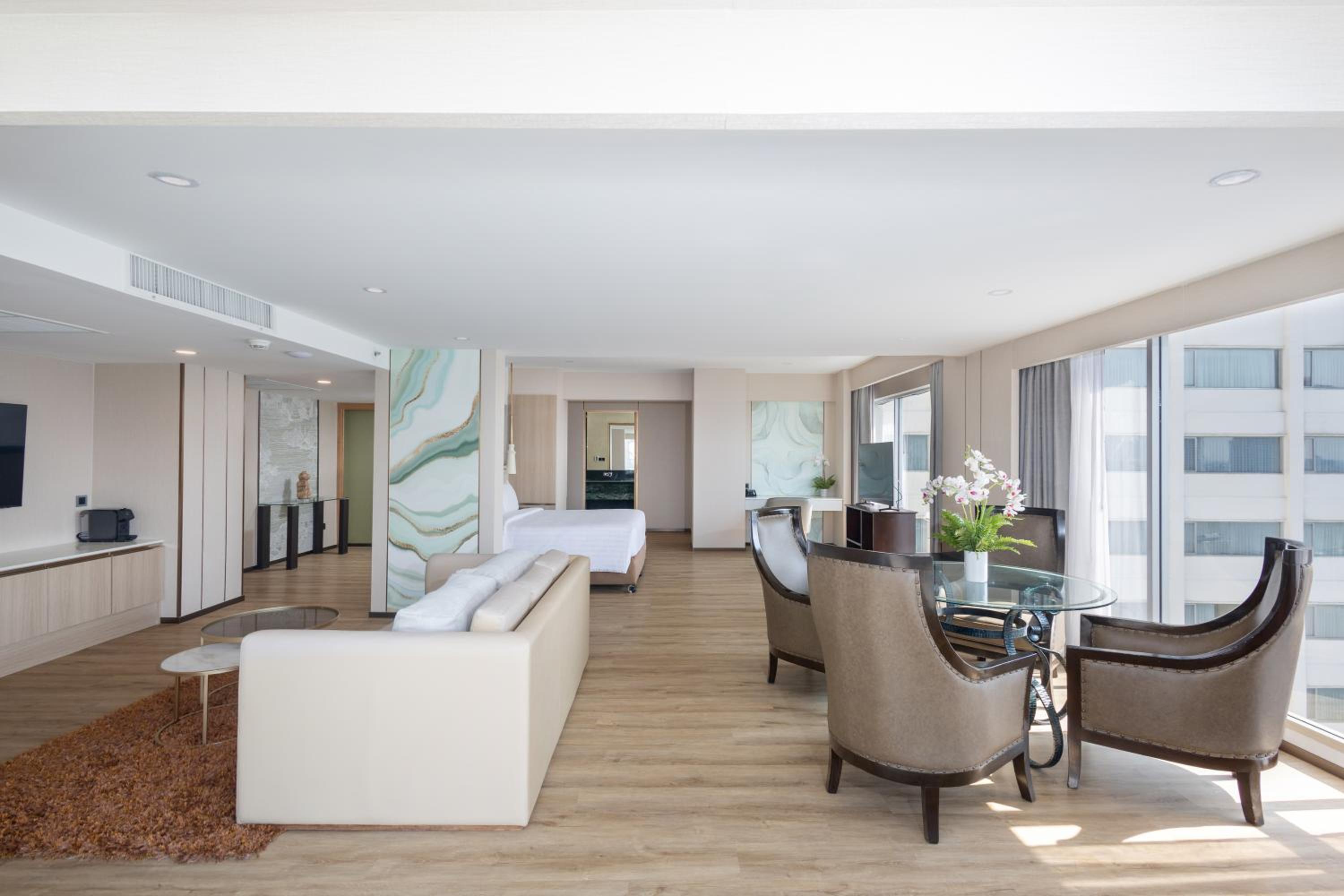 Executive Terrace Suite with King Bed and Jetted Tub - Plunge Pool