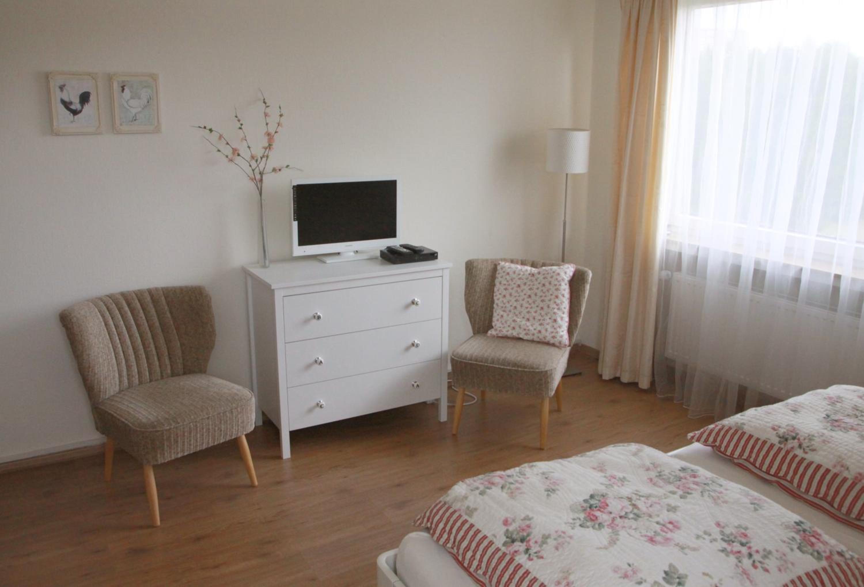 Standard Twin Room photo 2
