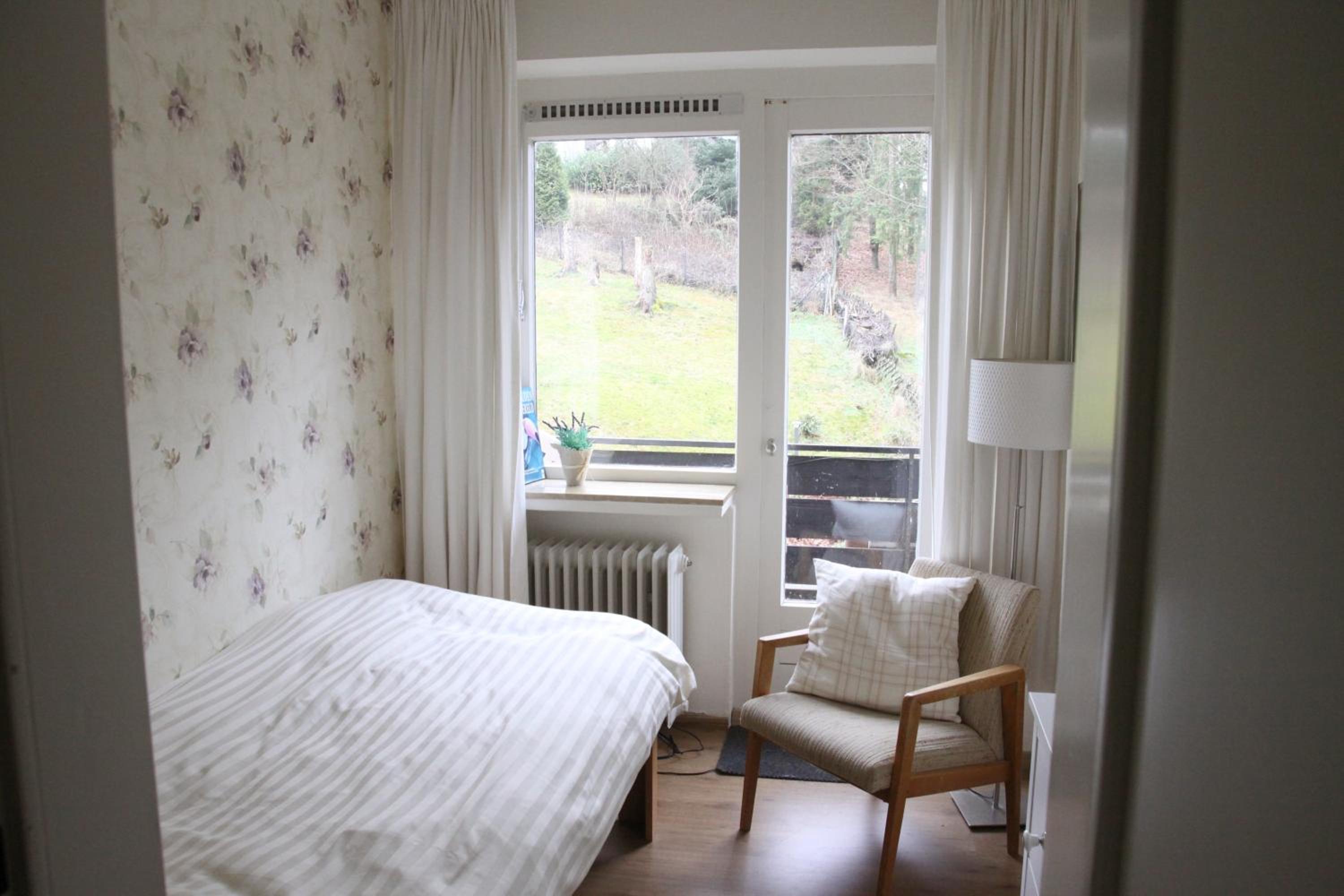 Small Single Room photo 1
