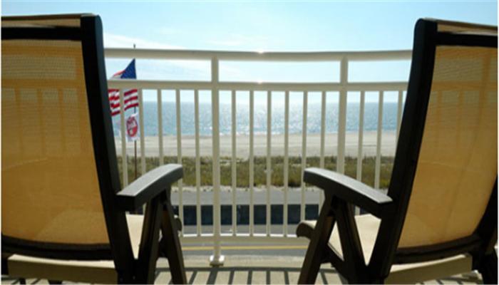 Queen Suite with Ocean View