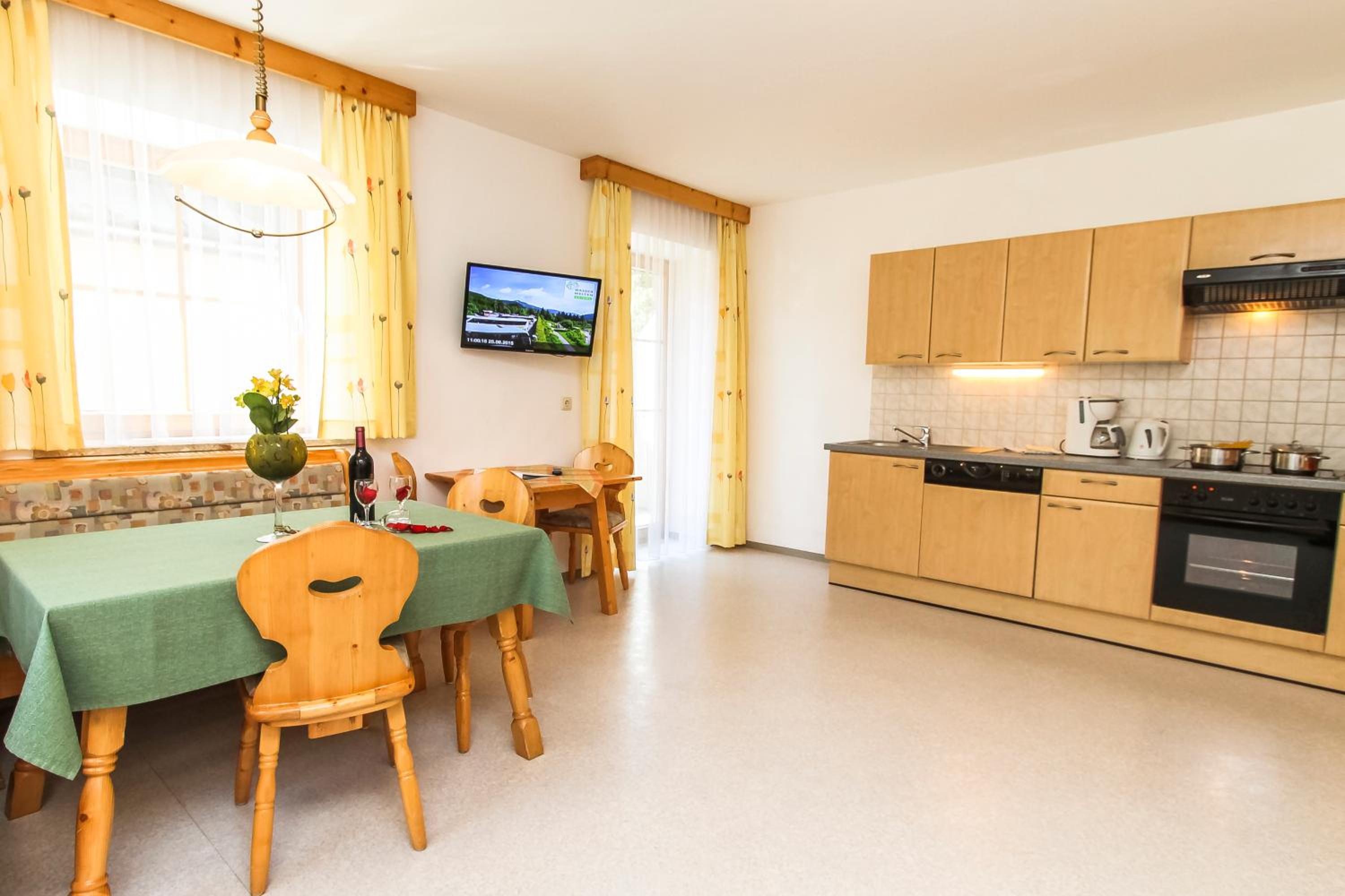 Apartment 4 photo 2