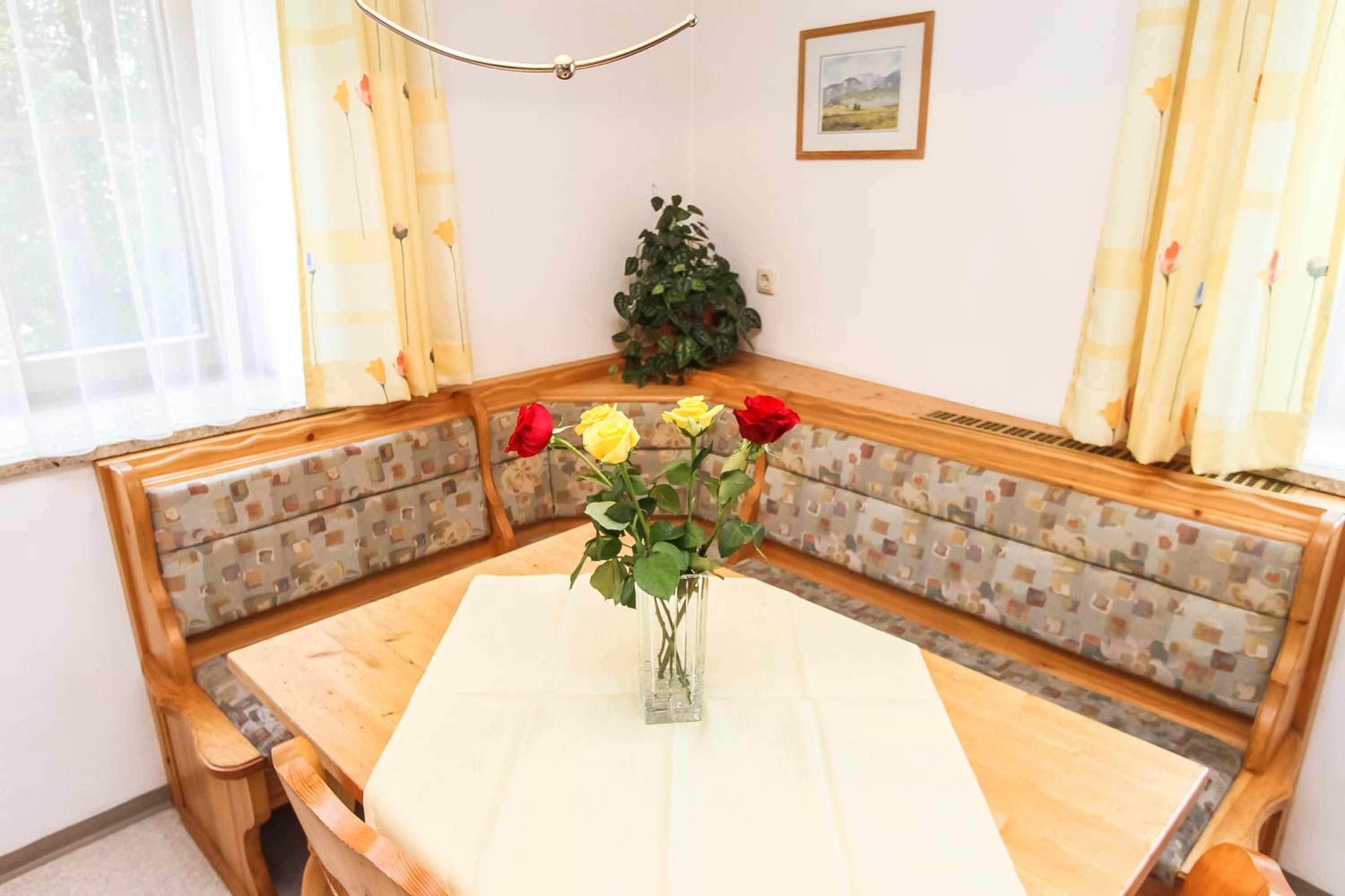 Apartment 5 photo 3