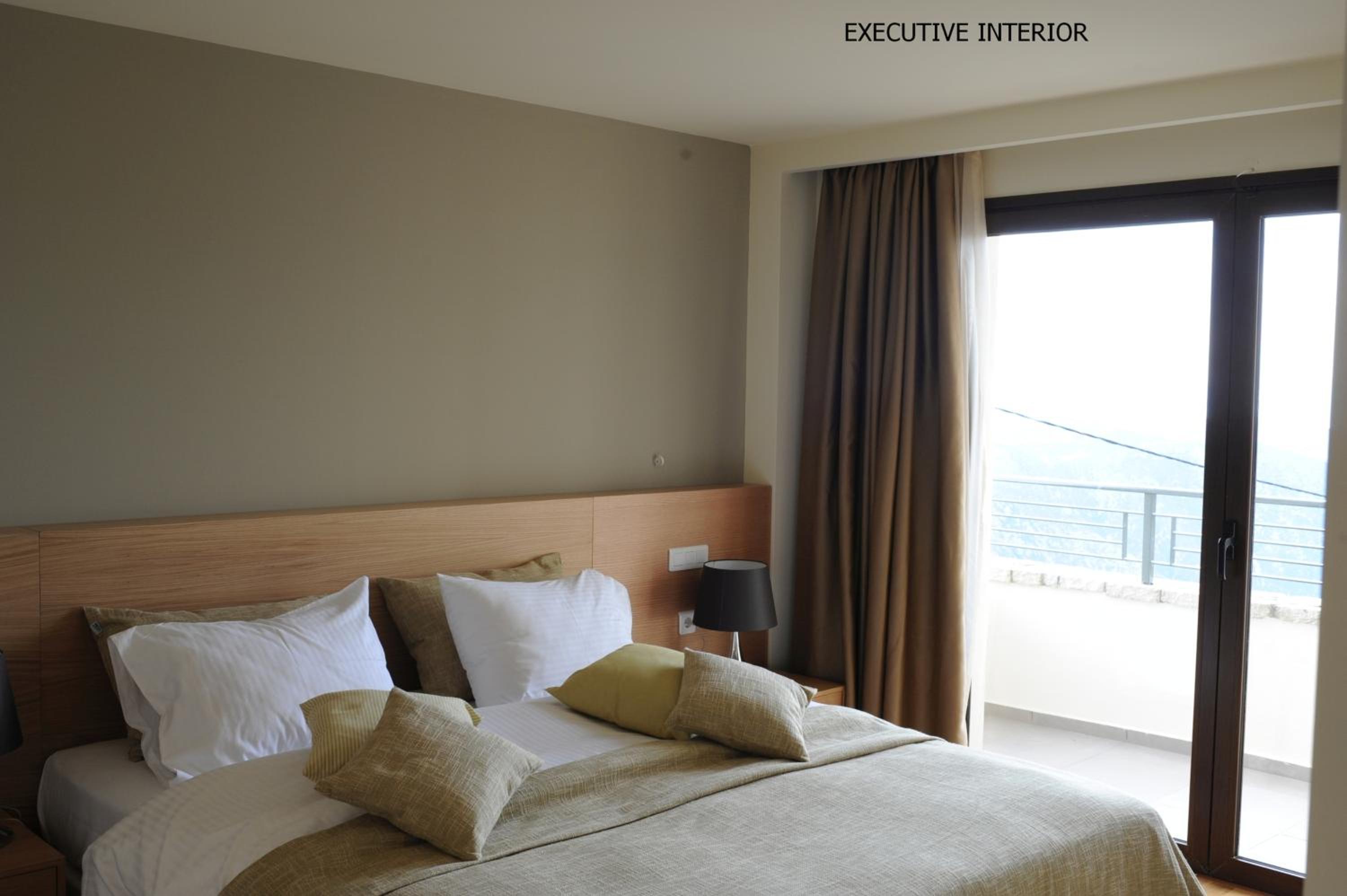 Executive Family Suite - Photo 31