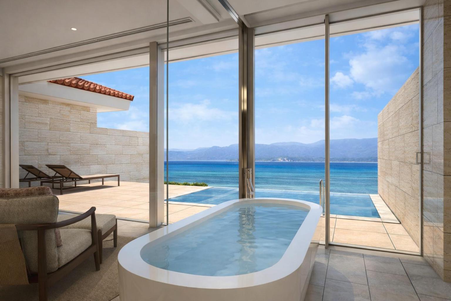 Oceanfront Pool Villa (King bed)
