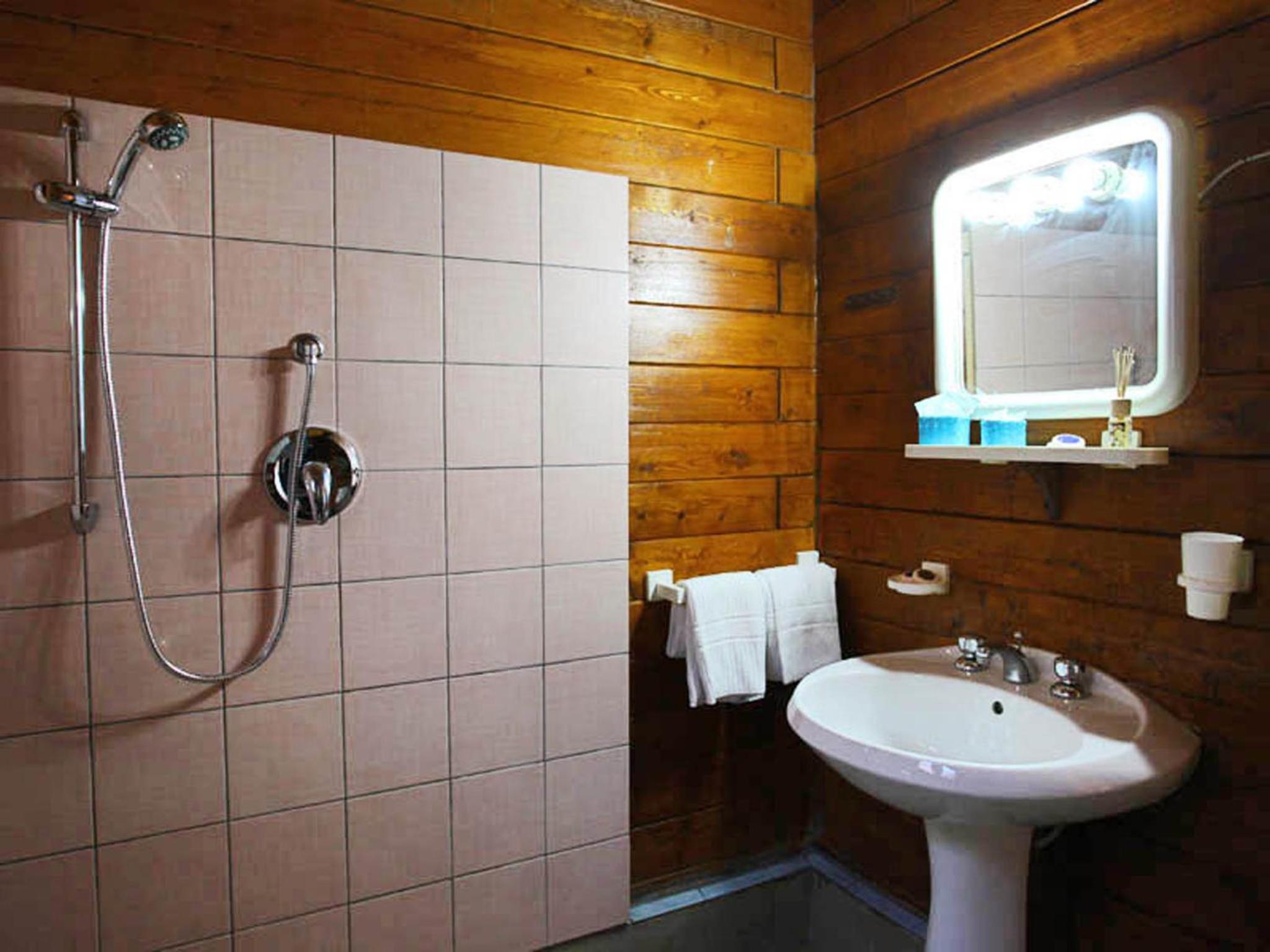 Two-Bedroom Bungalow photo 3