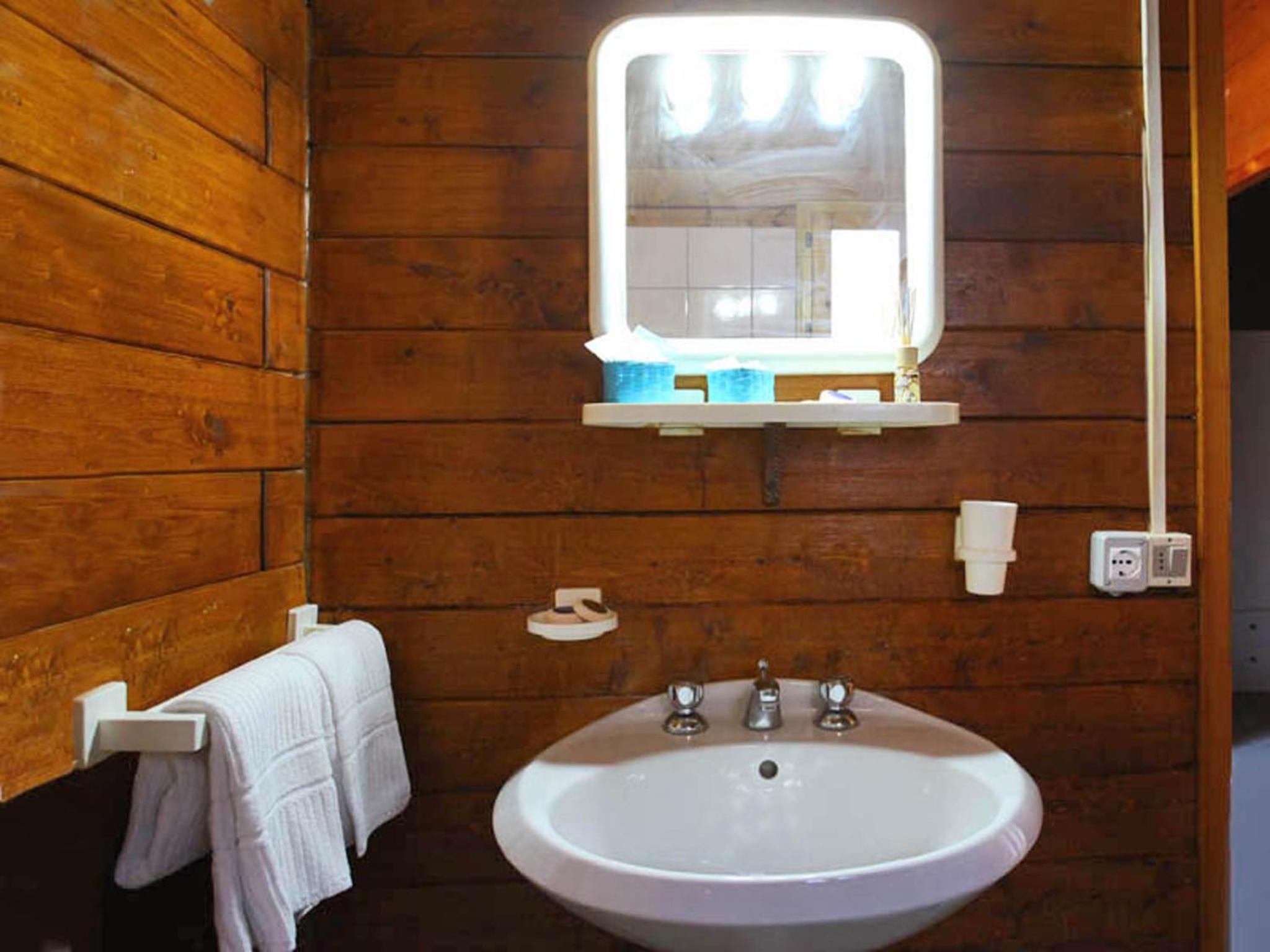 One-Bedroom Bungalow photo 2