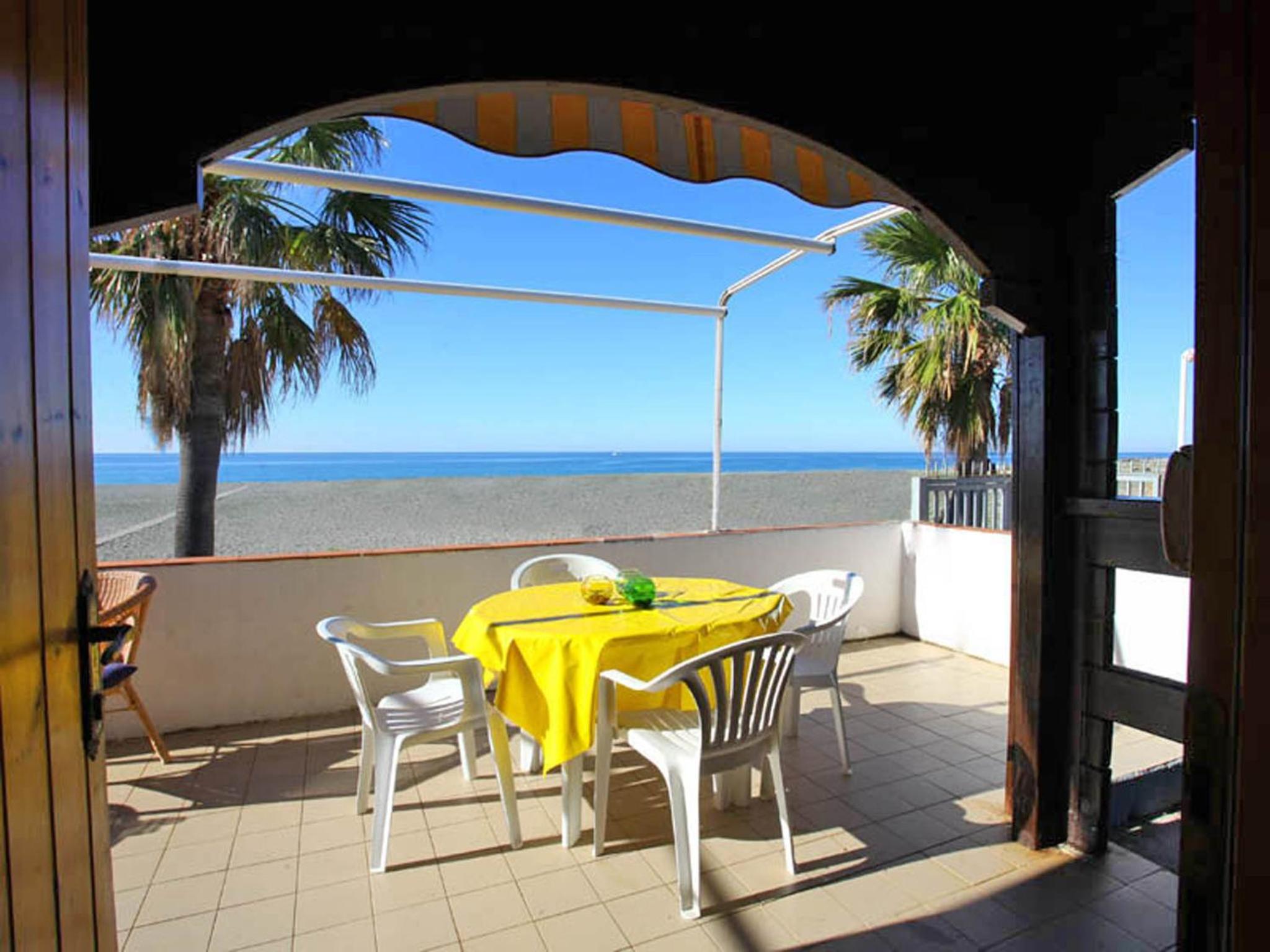 Bungalow - Beach Front photo 3