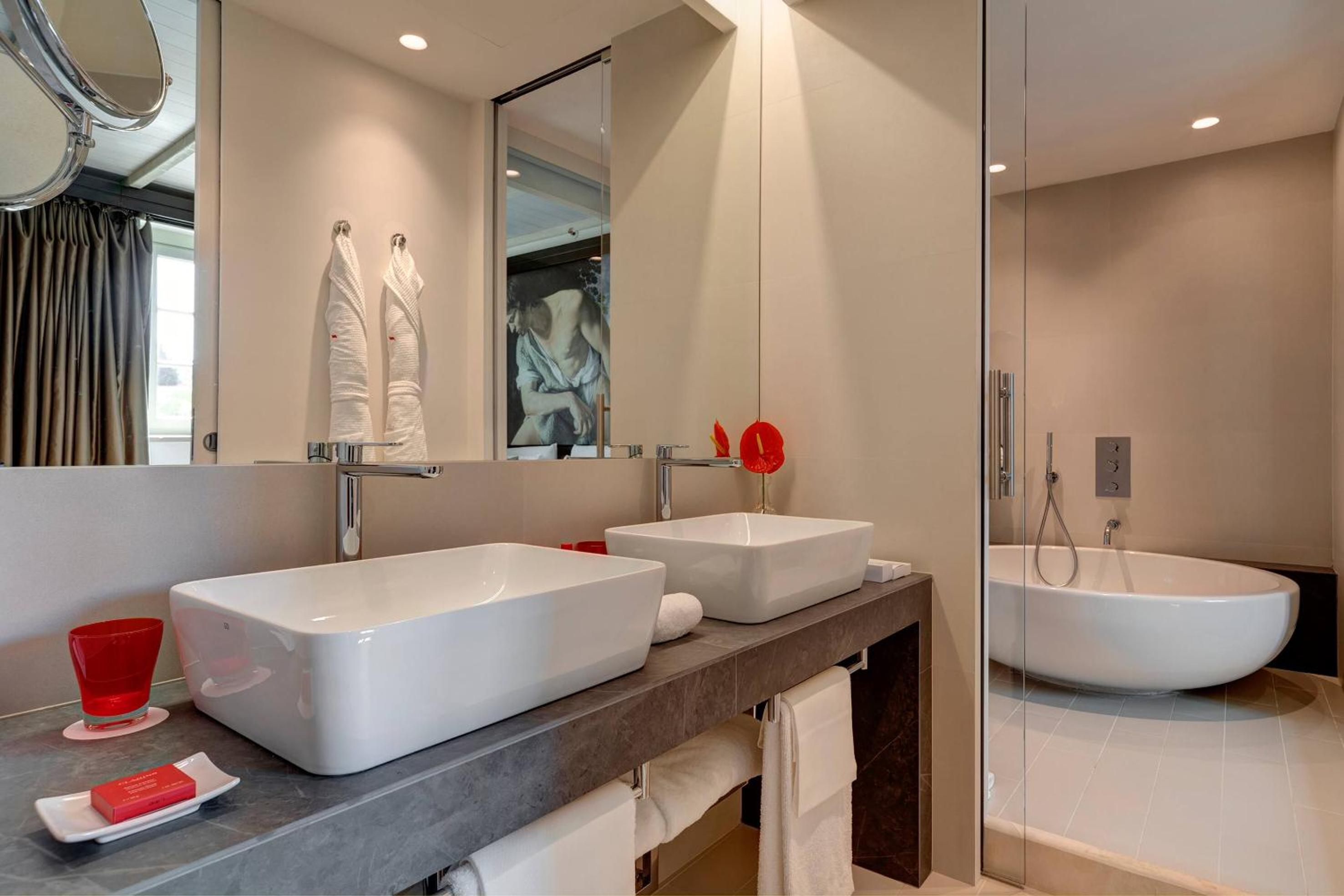 Two Bedroom River Suite photo 3